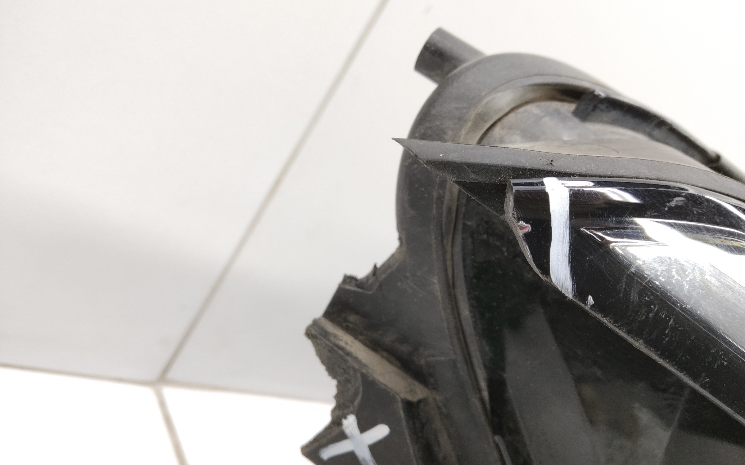 Фара передняя правая Volkswagen Tiguan 2 Restail LED