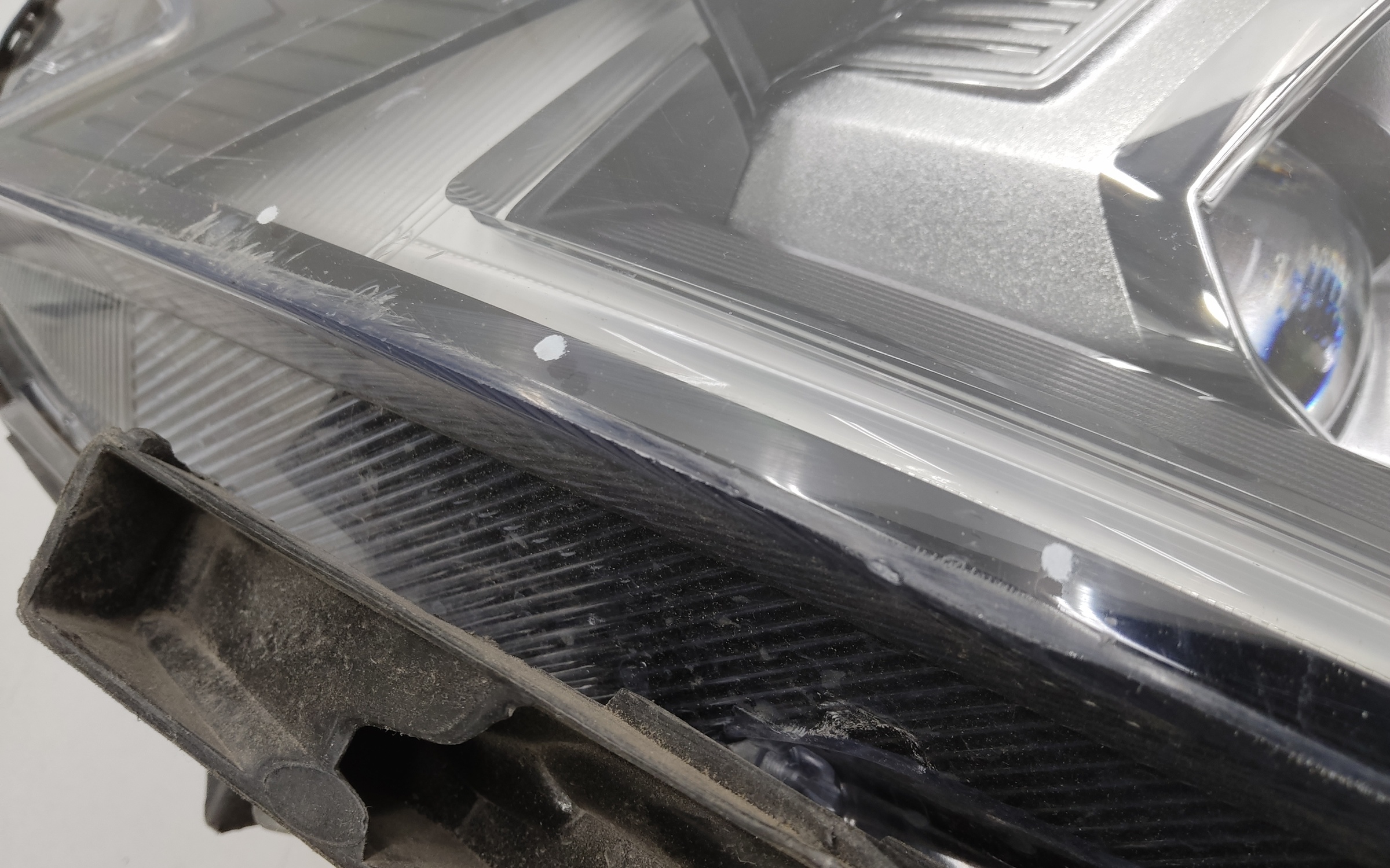 Фара передняя правая Haval F7 LED