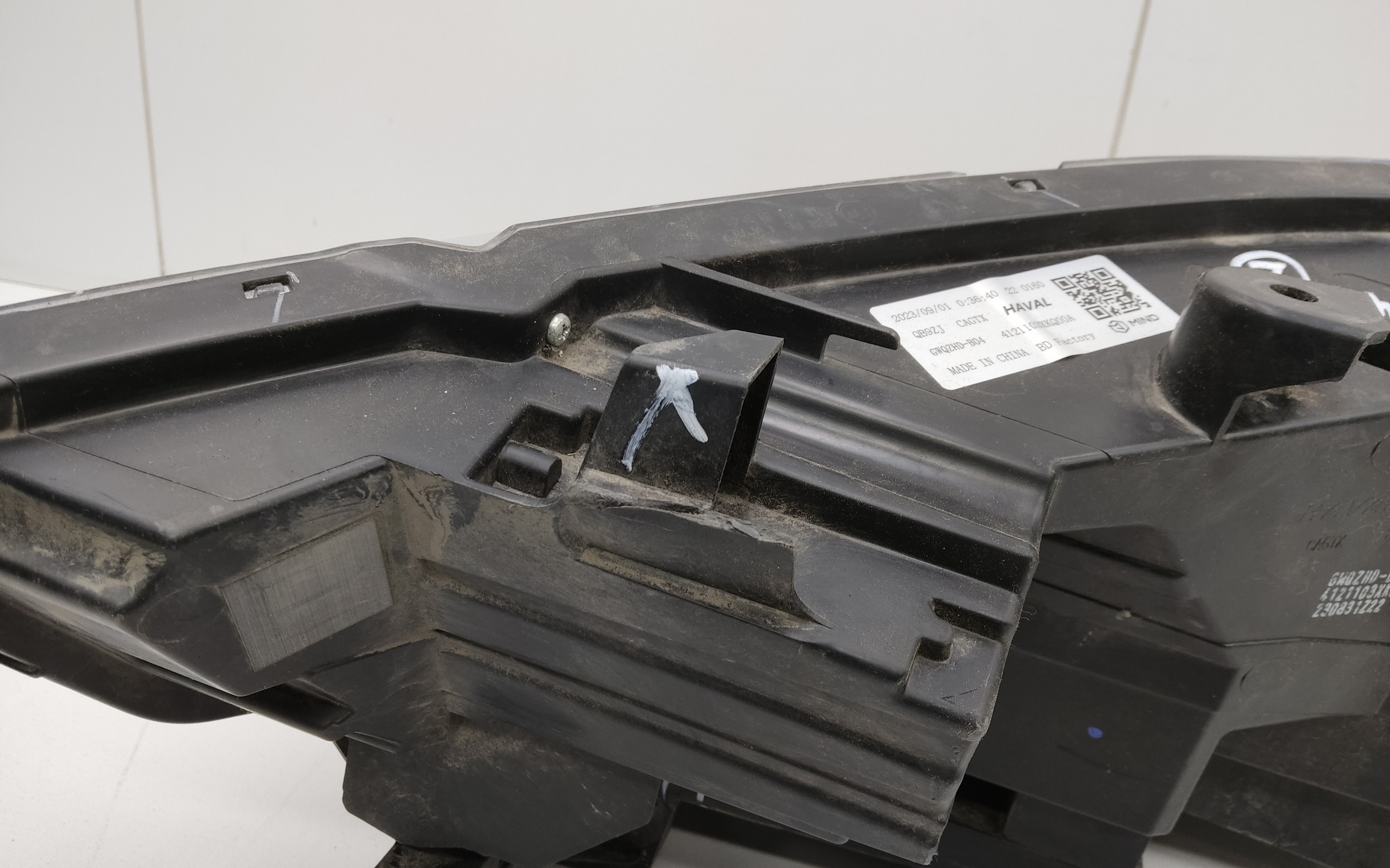 Фара передняя правая Haval F7 LED