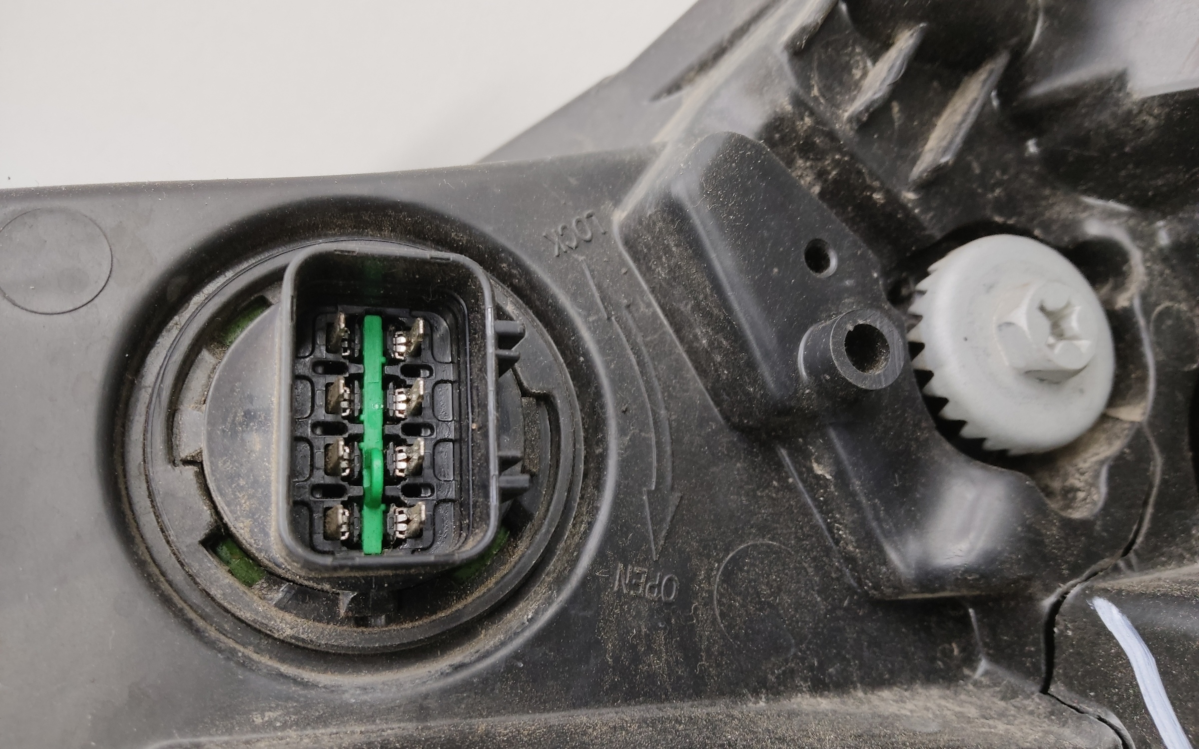 Фара передняя правая Haval F7 LED