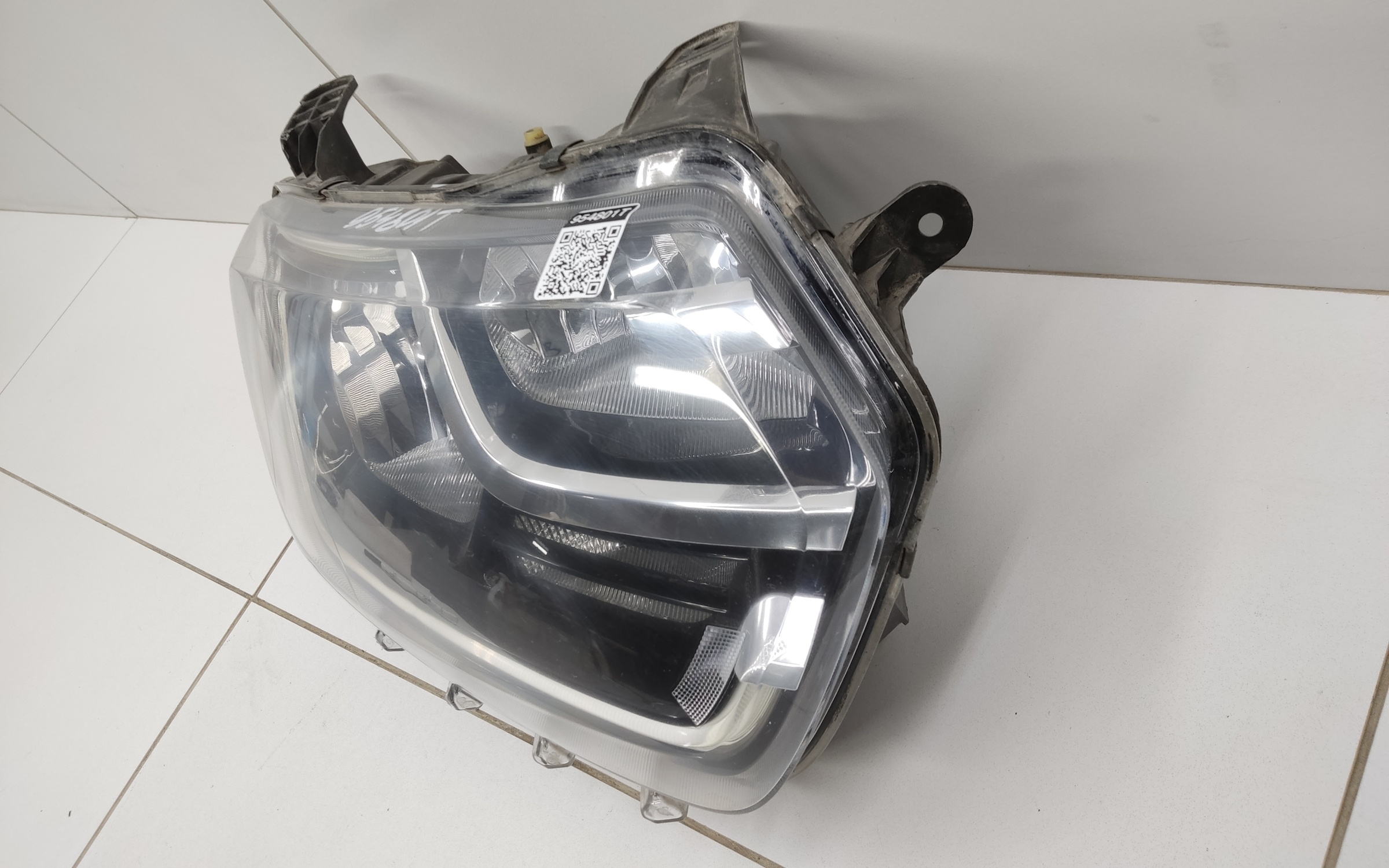 Фара передняя правая Renault Duster 2 галоген с ДХО