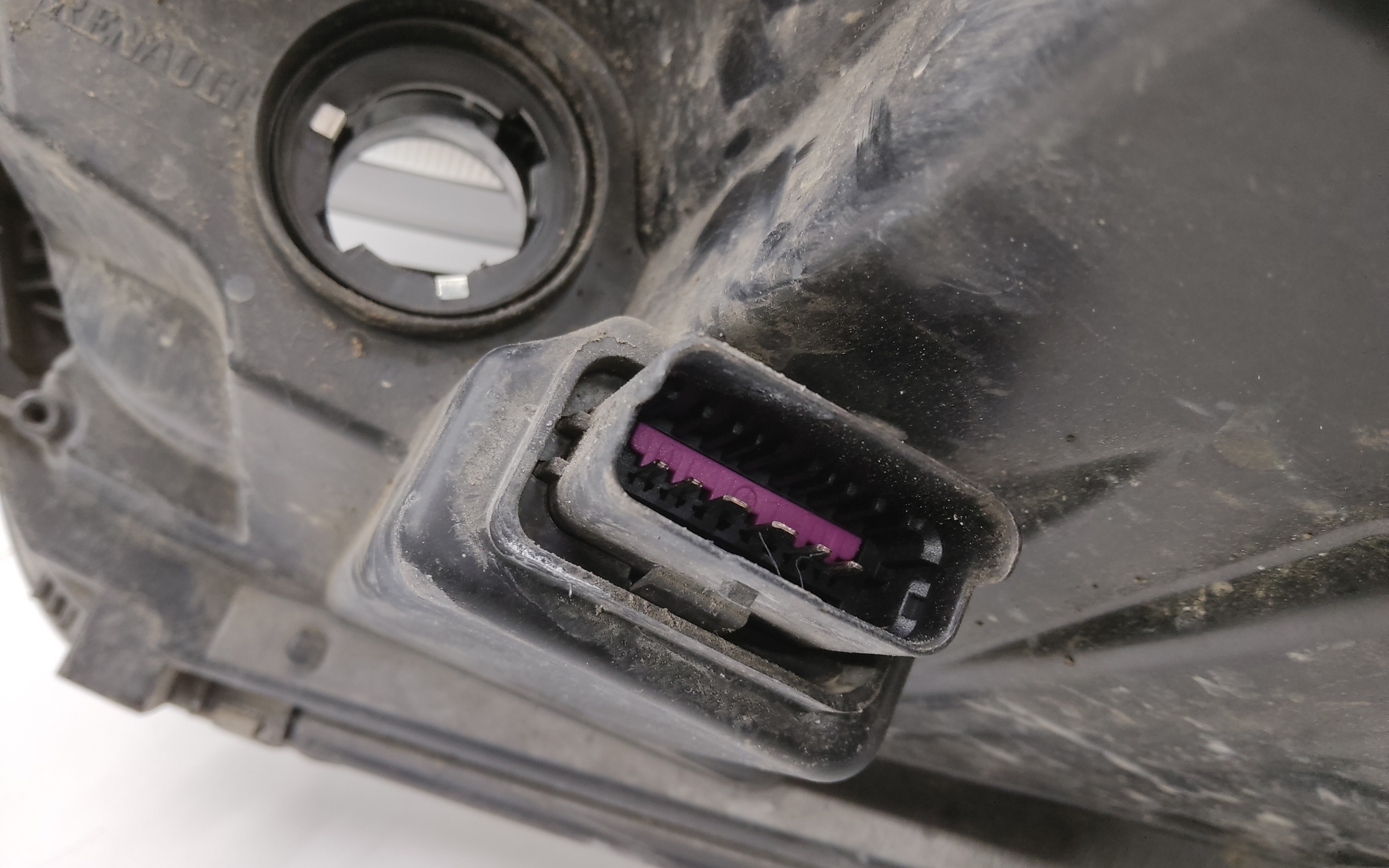 Фара передняя правая Renault Duster 2 галоген с ДХО