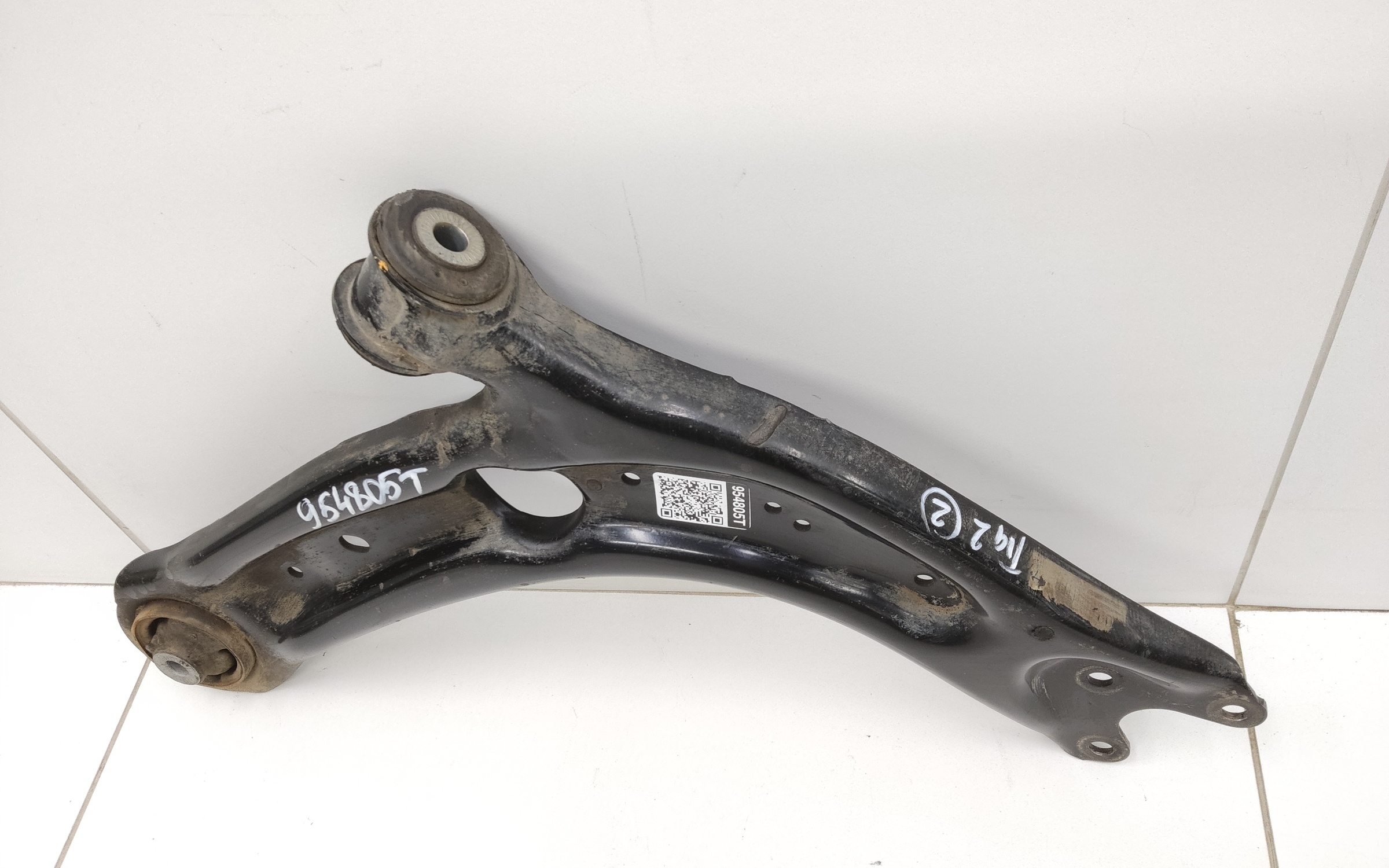 Рычаг передней подвески правый Skoda Kodiaq