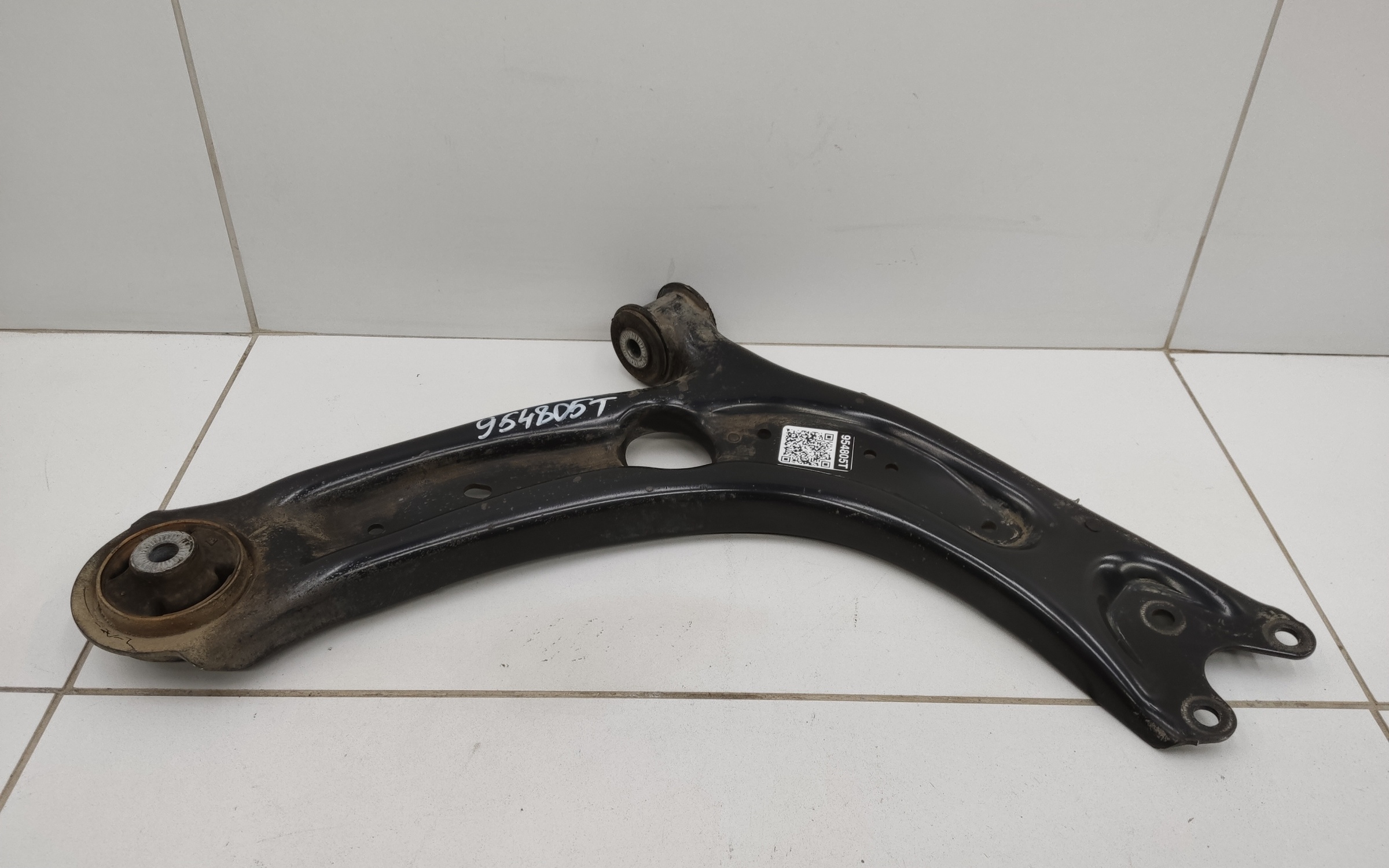 Рычаг передней подвески правый Skoda Kodiaq