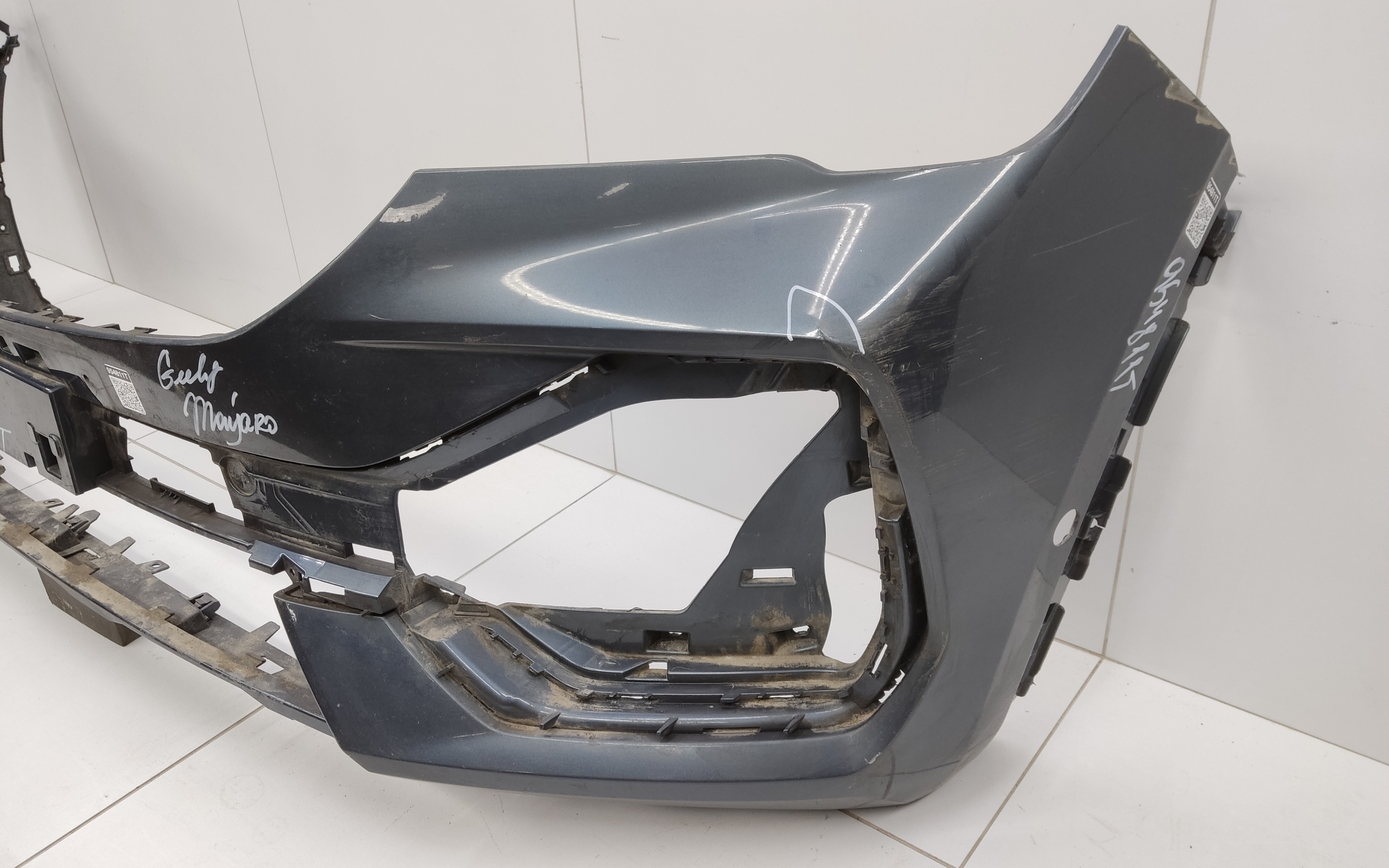 Бампер передний Geely Monjaro