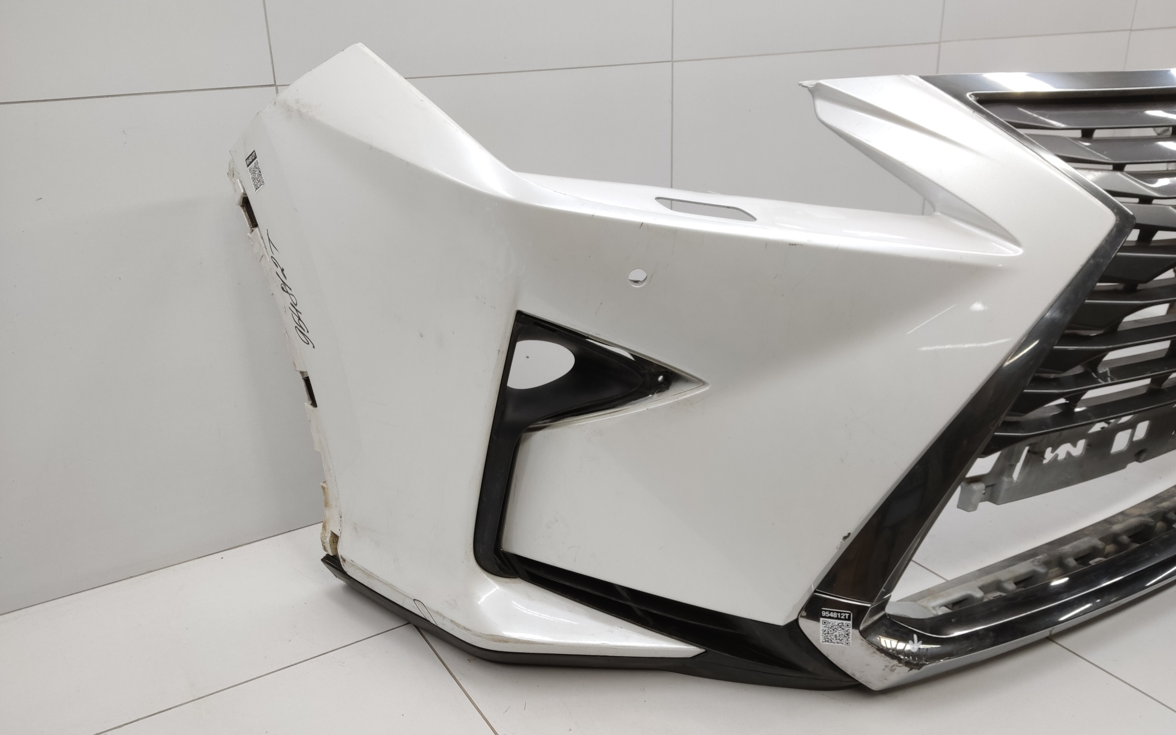 Бампер передний Lexus RX 4 F-Sport