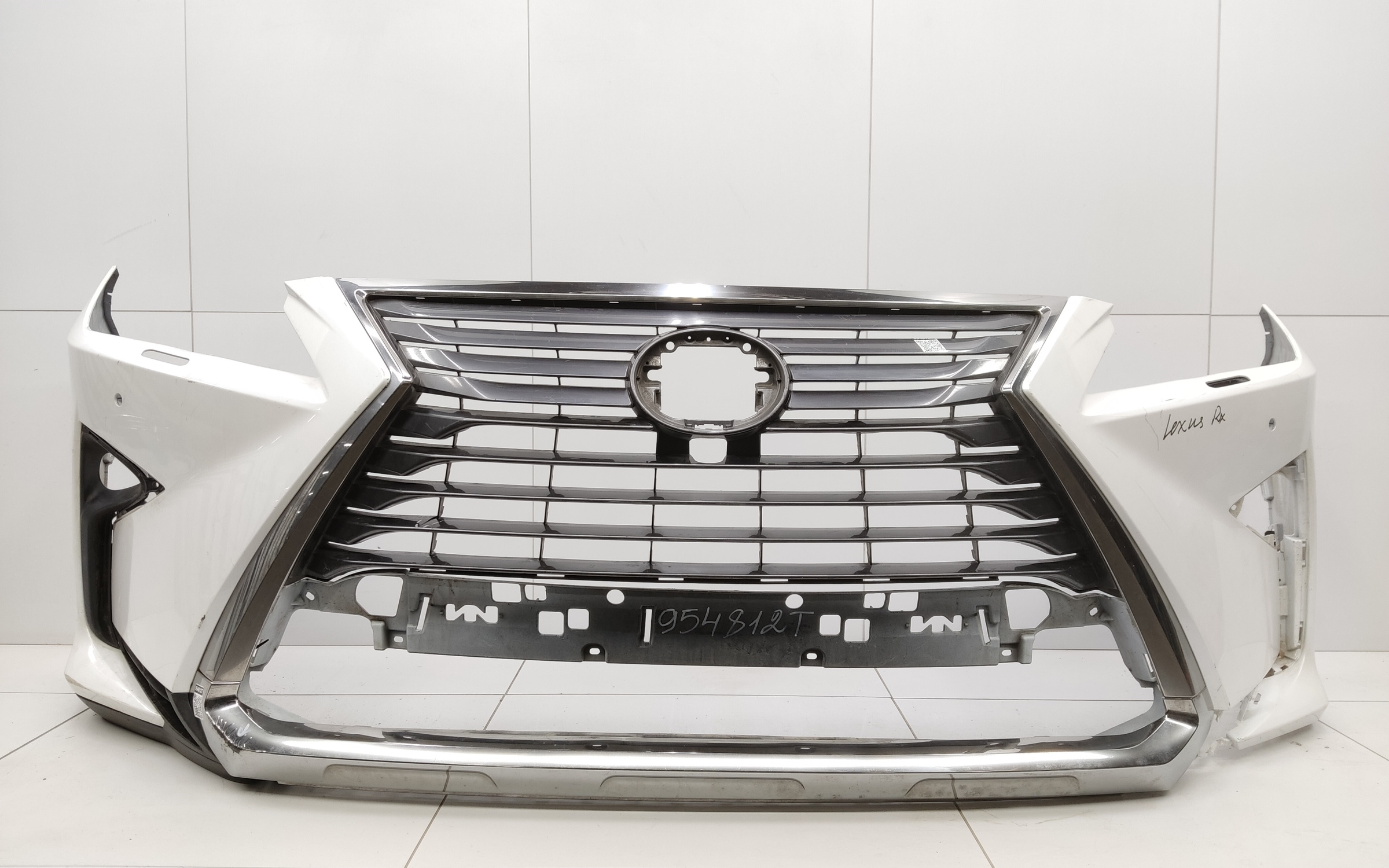 Бампер передний Lexus RX 4 F-Sport