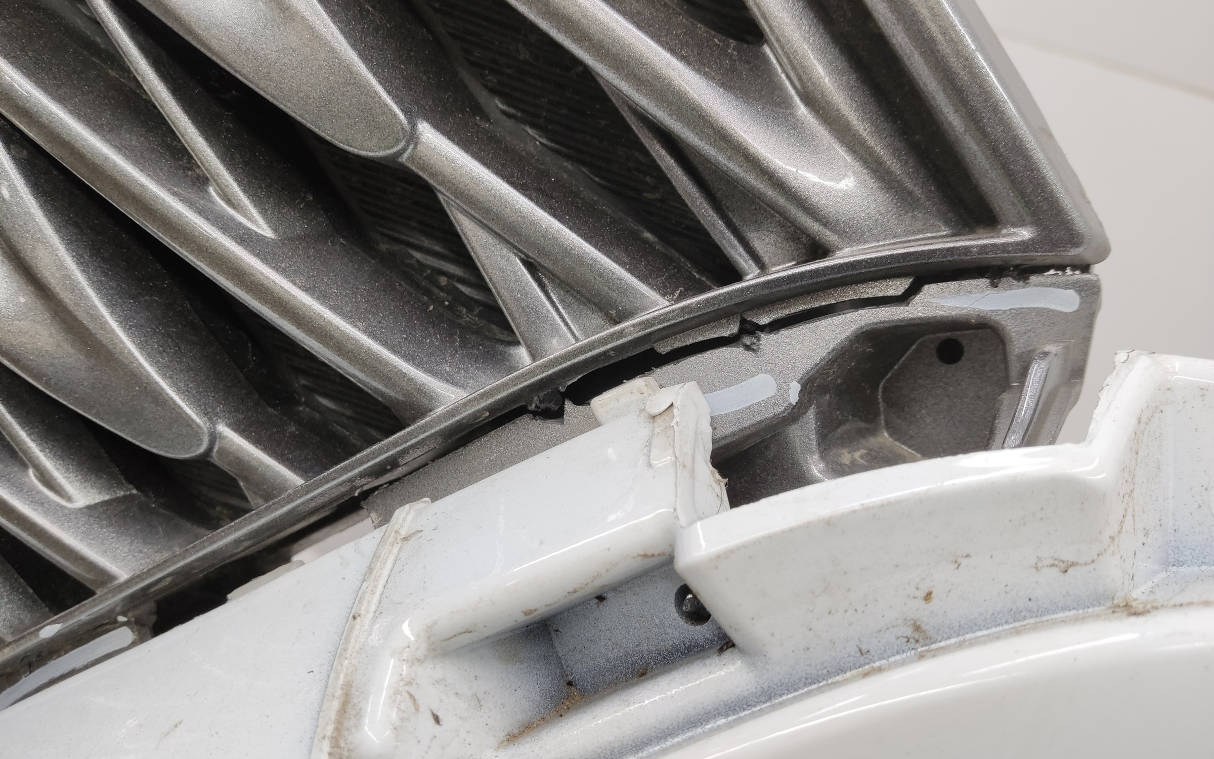 Бампер передний Haval M6 2