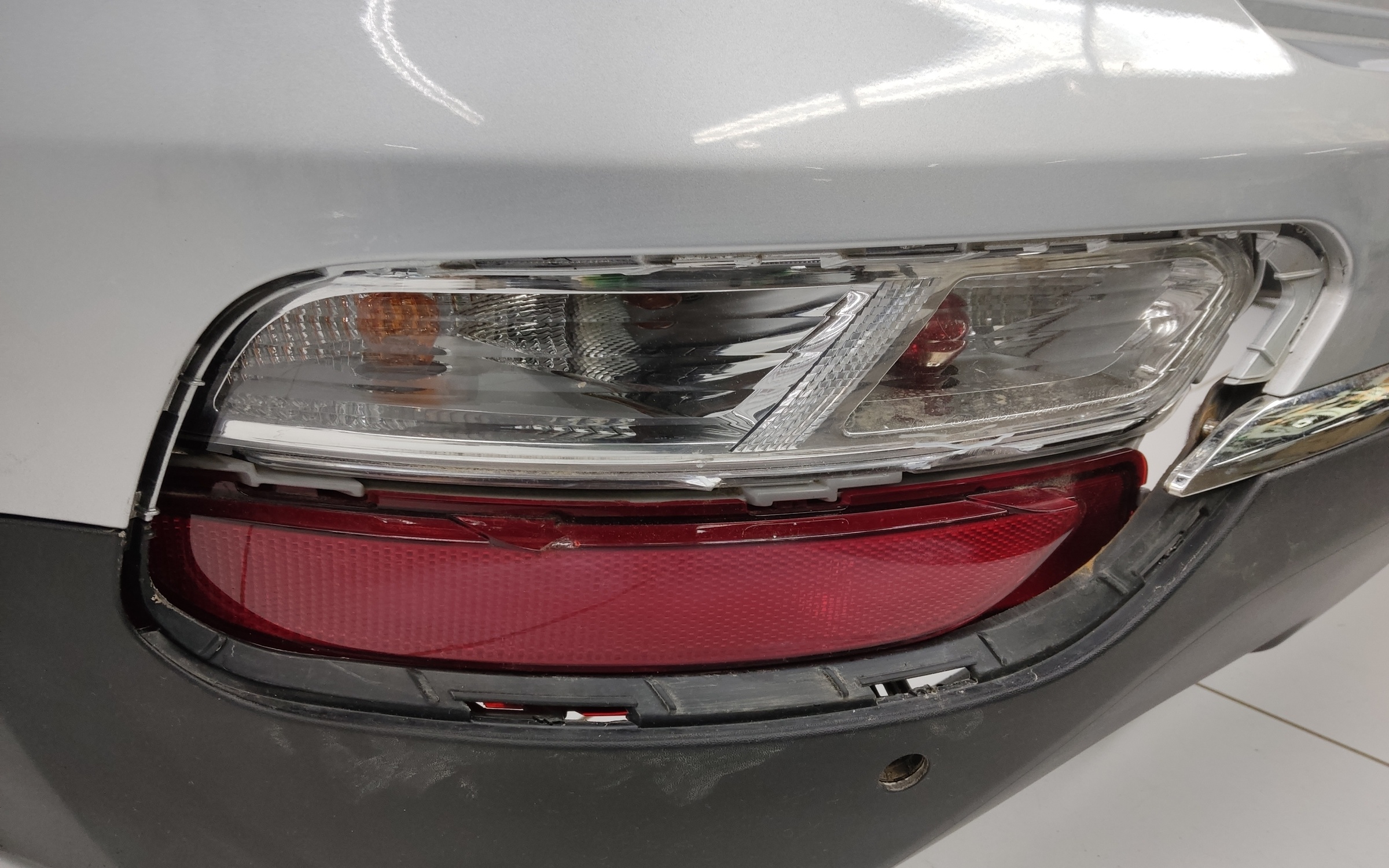 Бампер задний Kia Sportage 4 Restail