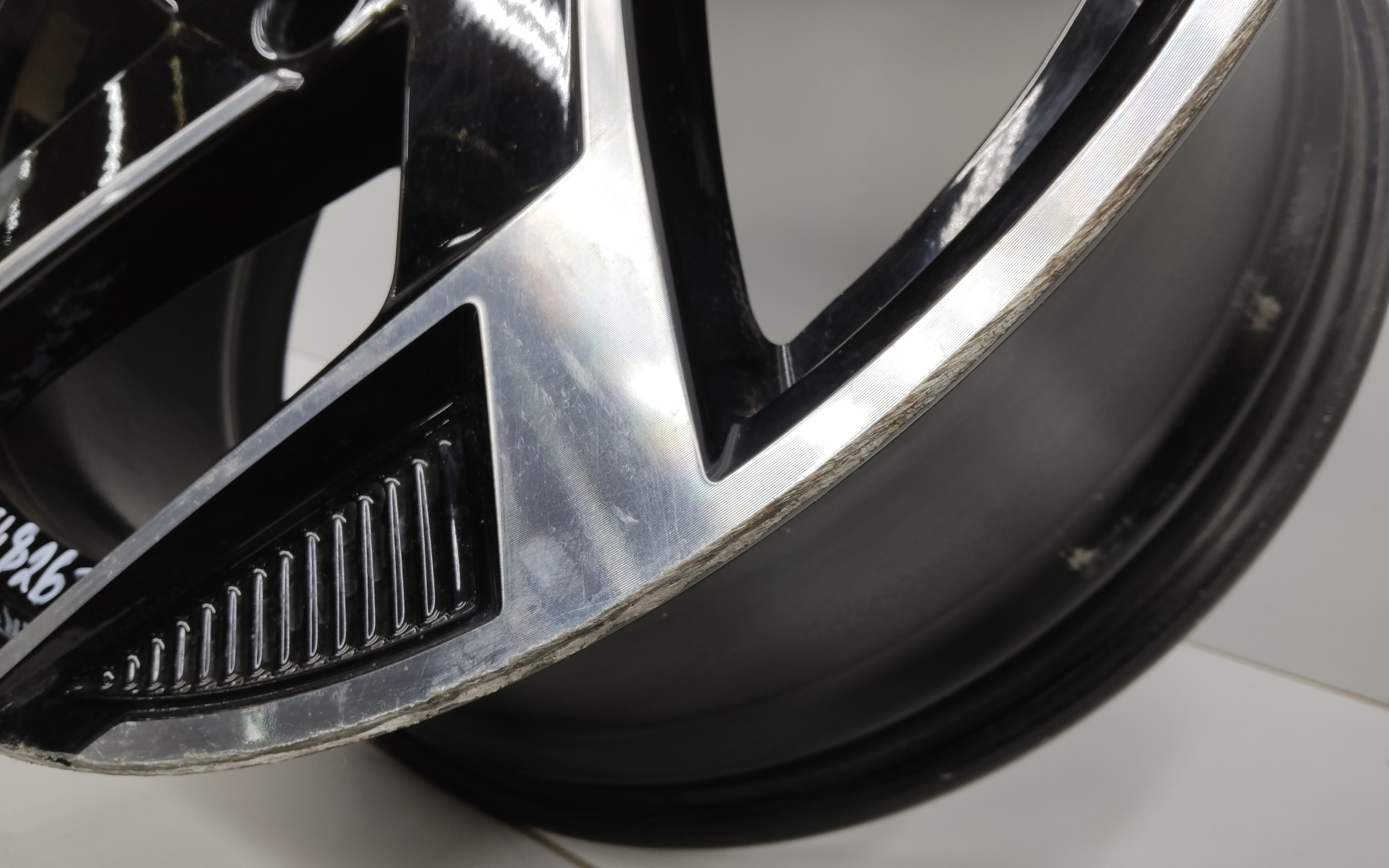 Диск колеса литой Changan Lamore R18