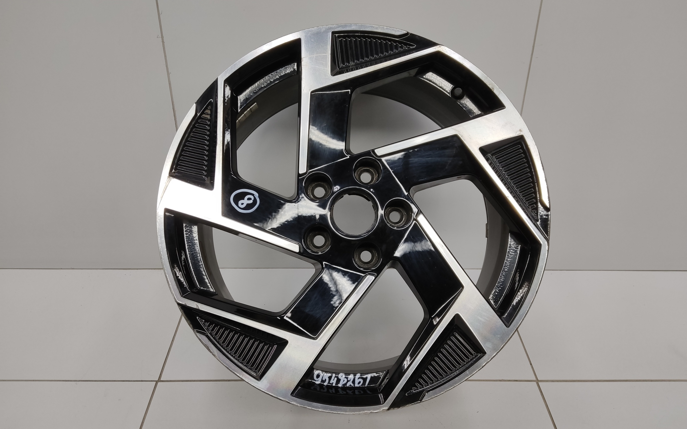 Диск колеса литой Changan Lamore R18