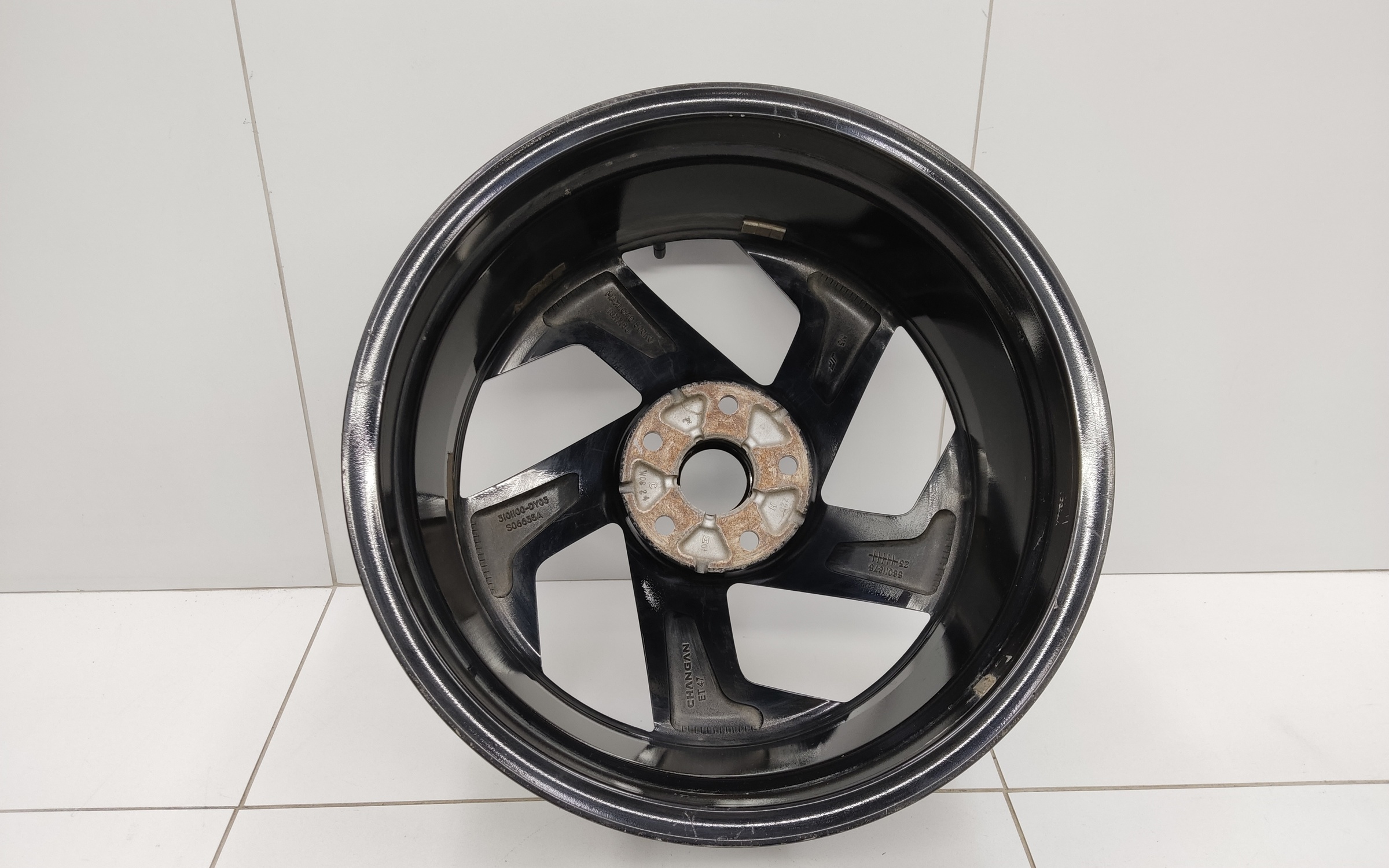 Диск колеса литой Changan Lamore R18