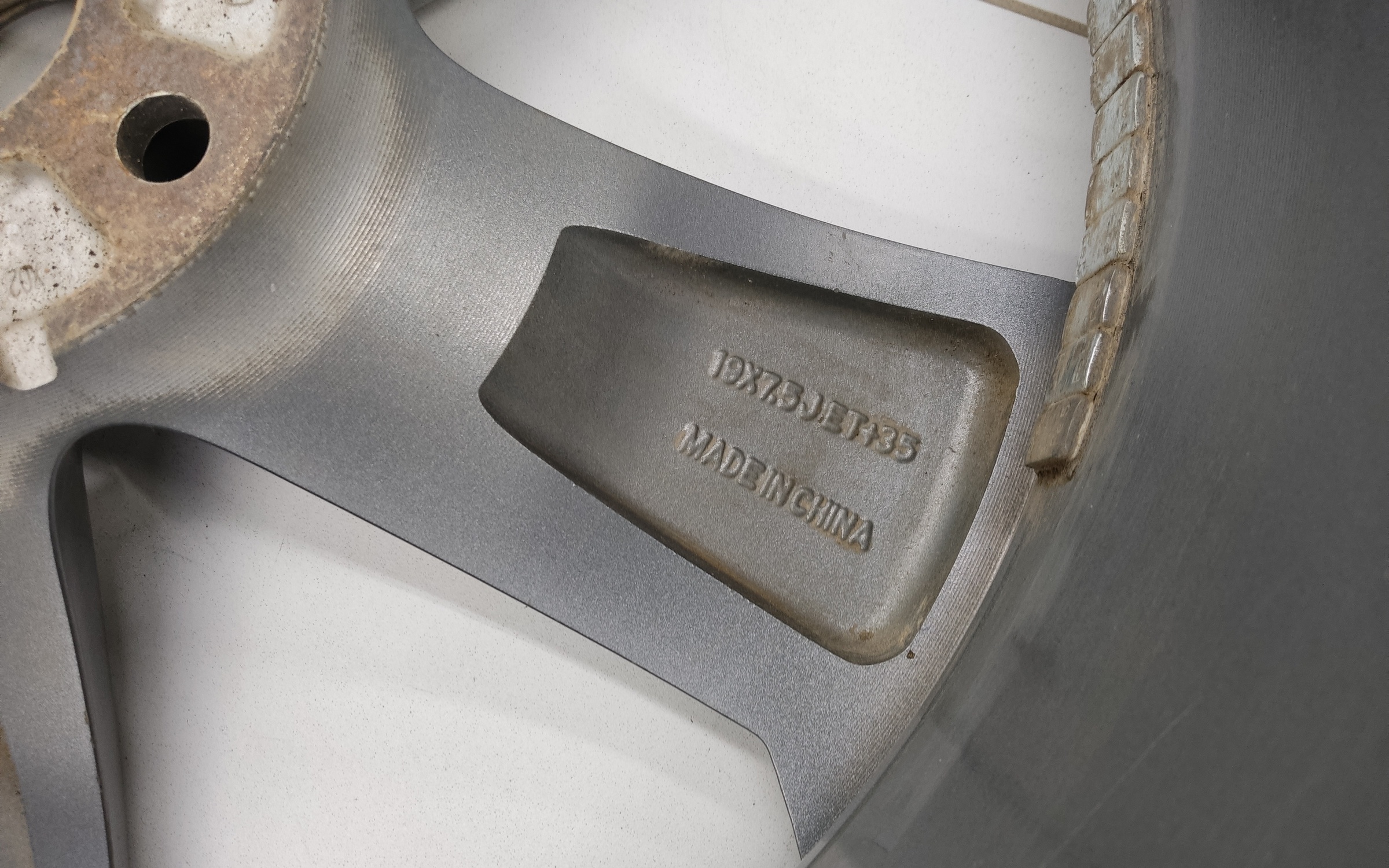 Диск колеса литой Geely Okavango Restail R19