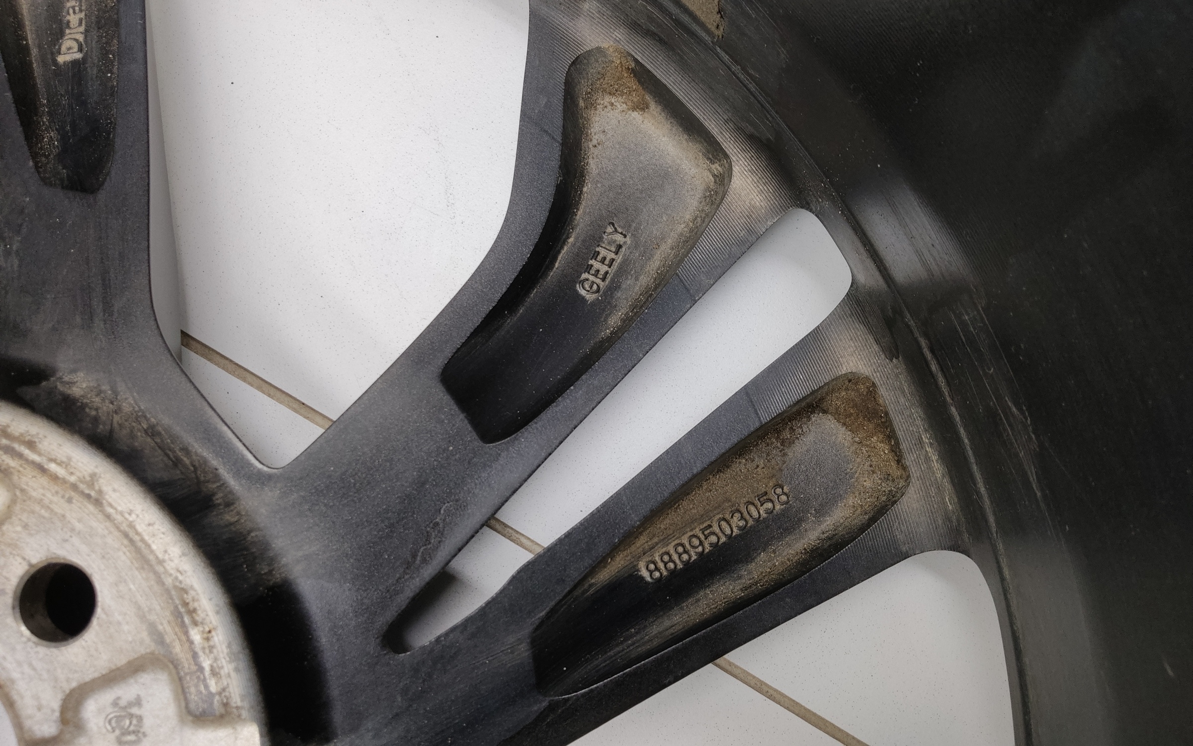 Диск колеса литой Geely Monjaro R20