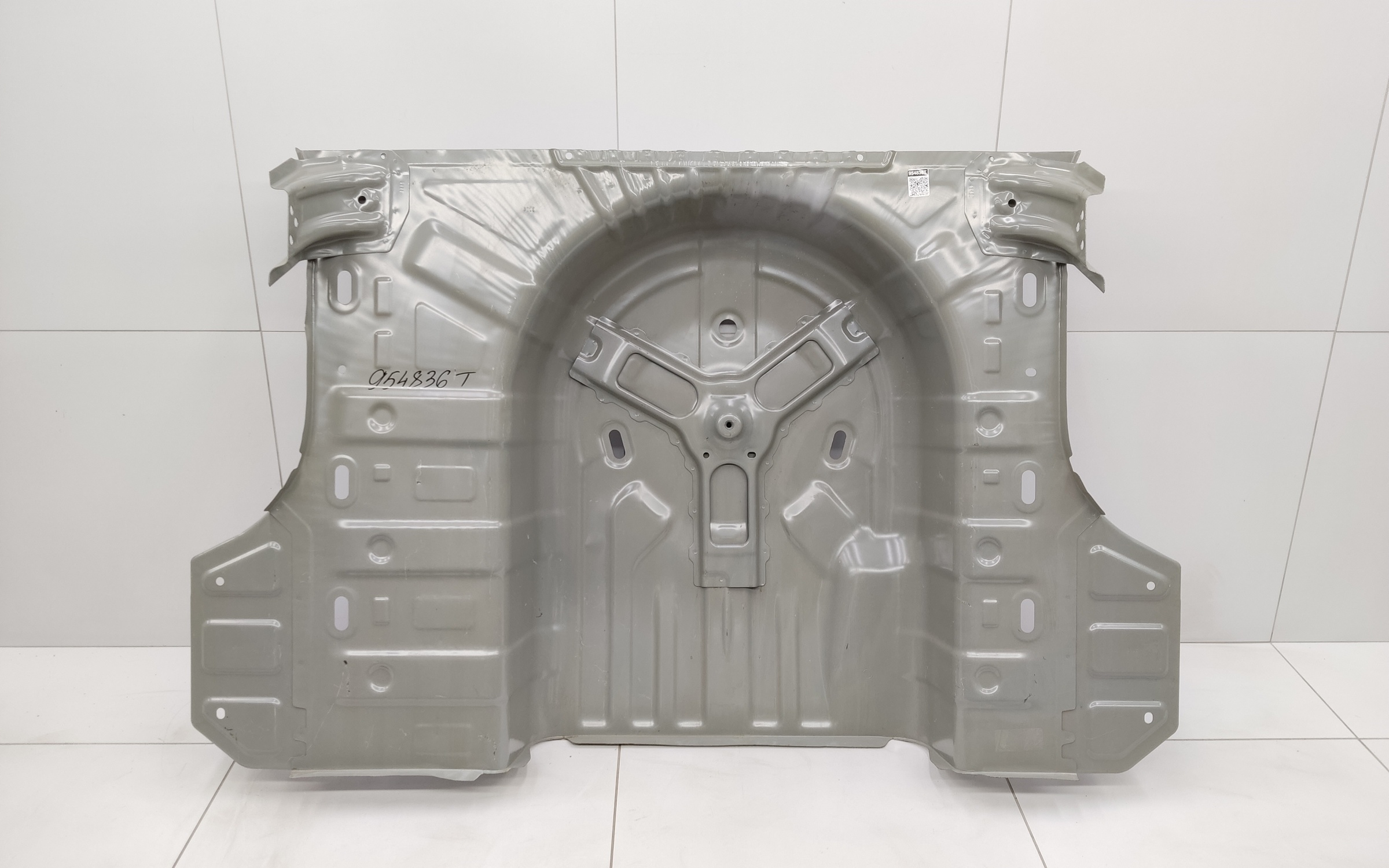 Пол багажника "корыто" Lada Vesta Sedan Restail