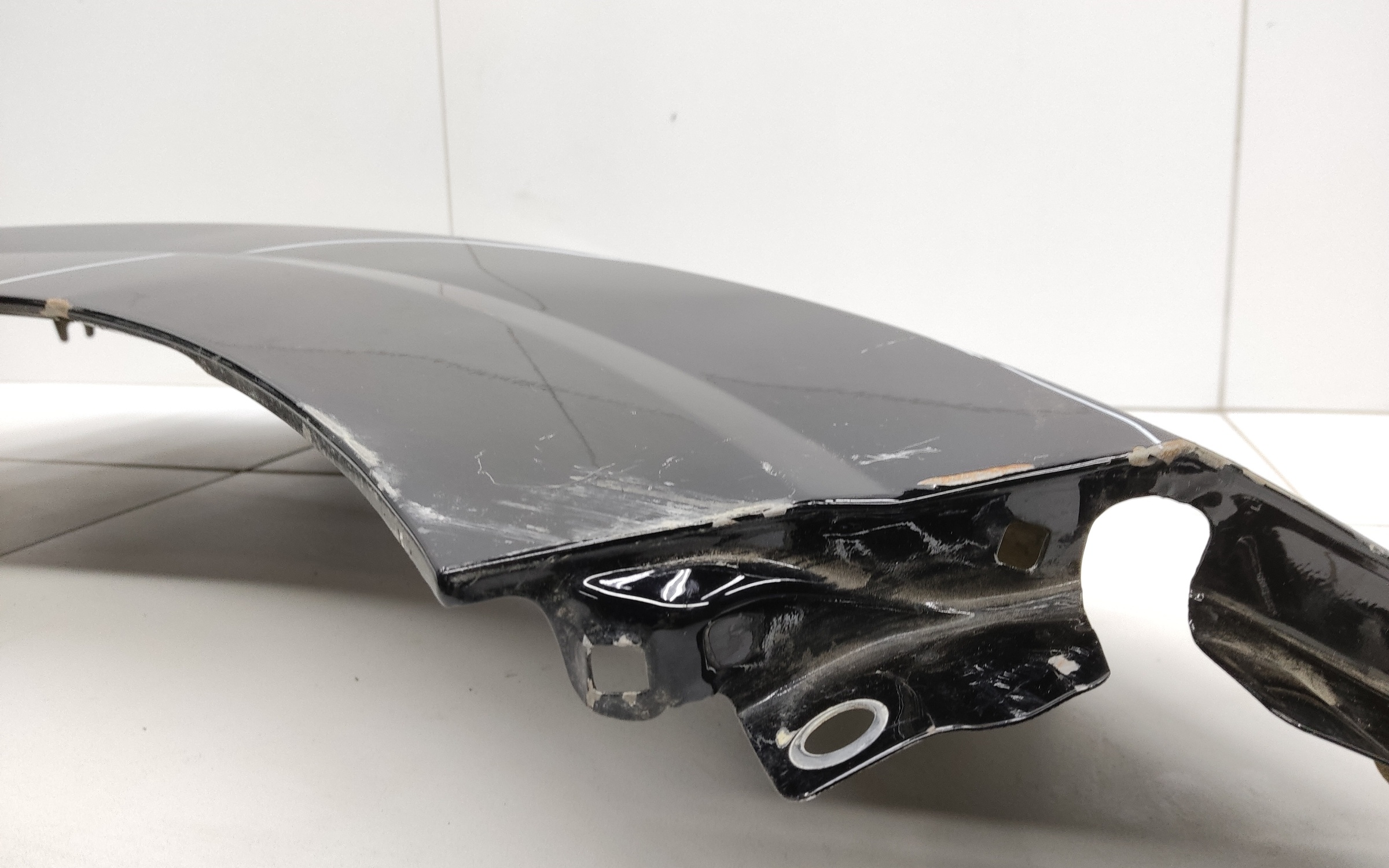 Крыло переднее правое Kia Carnival 4