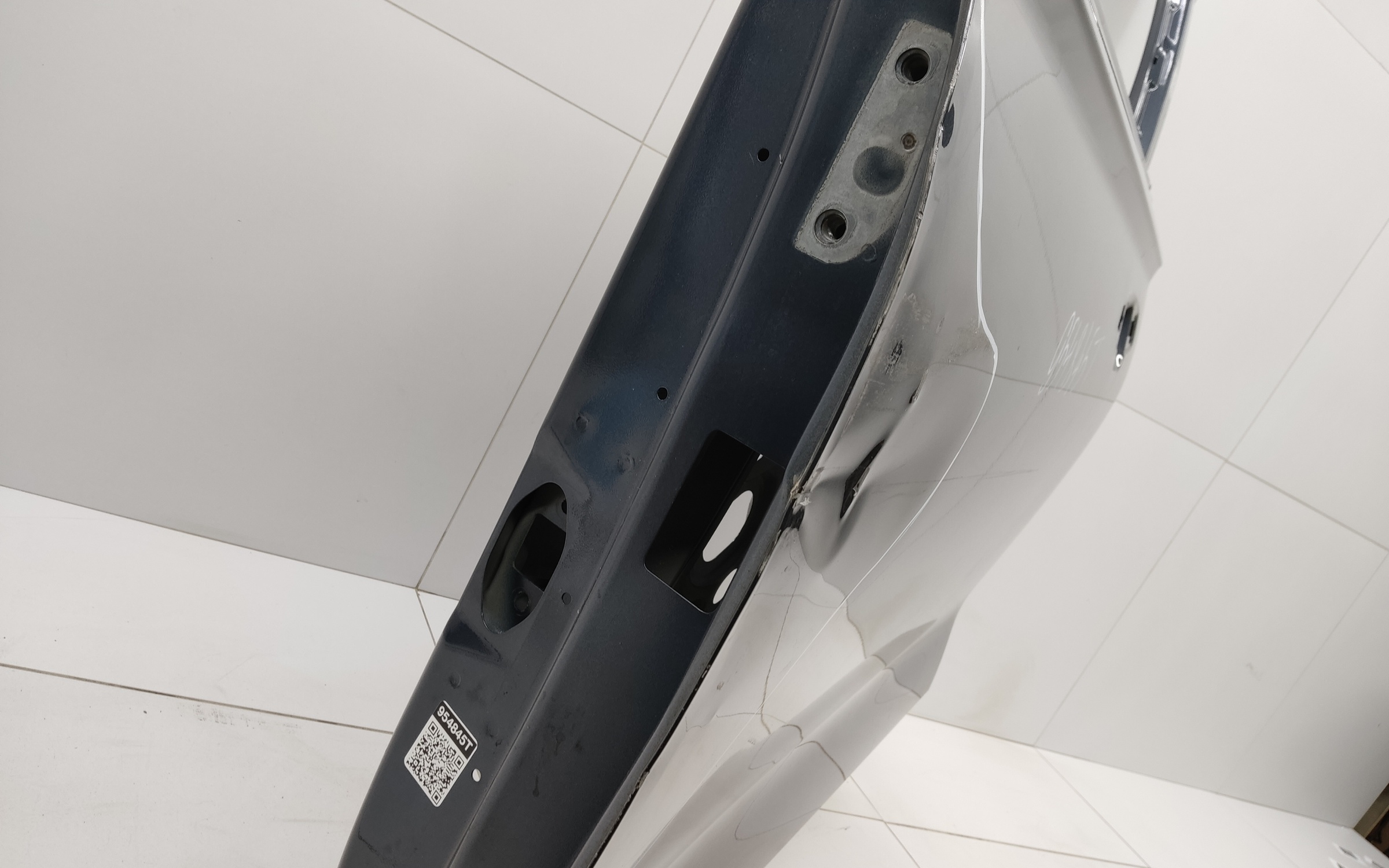 Дверь передняя левая Geely Monjaro