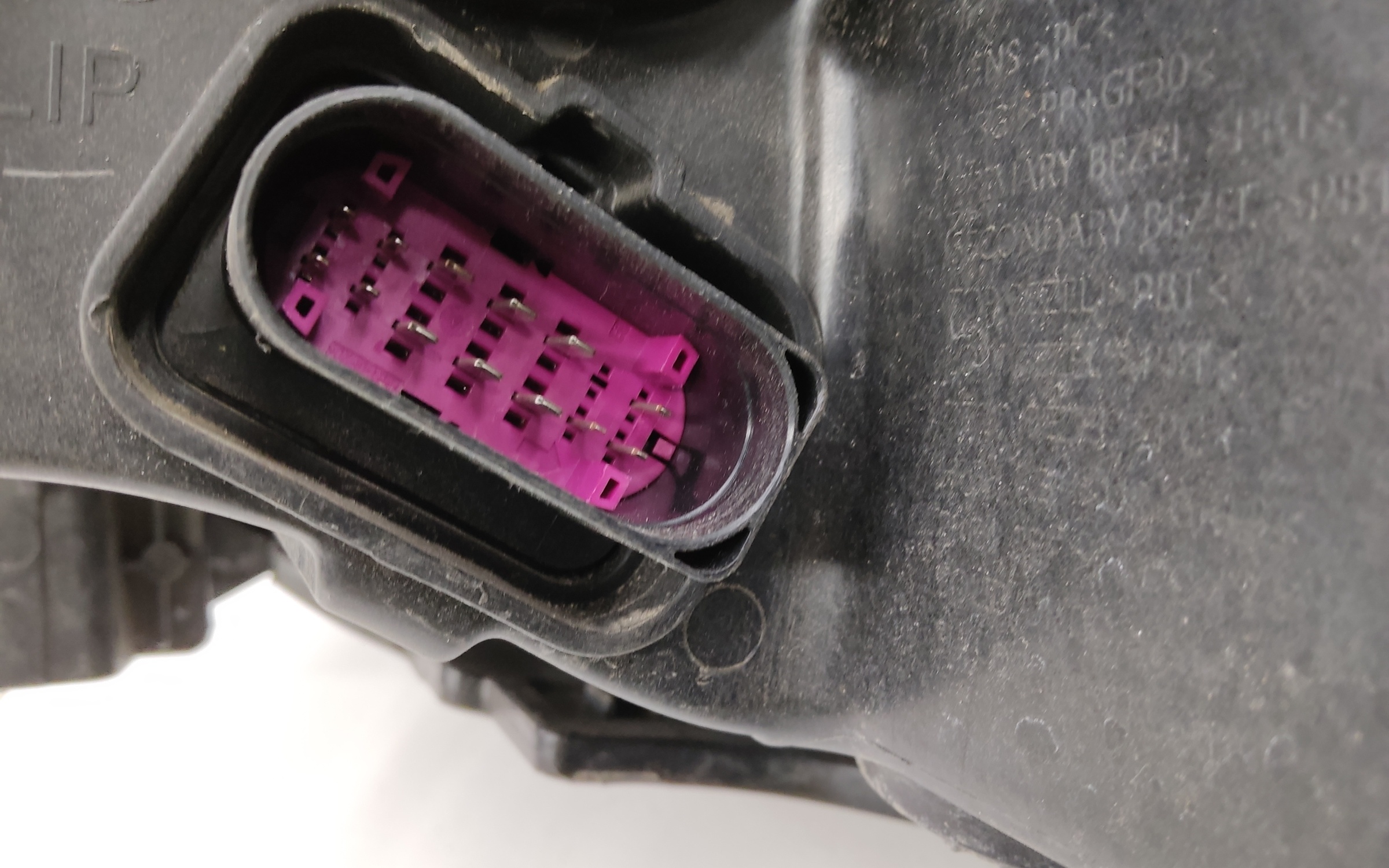 Фара передняя правая Geely Atlas Pro галоген ДХО