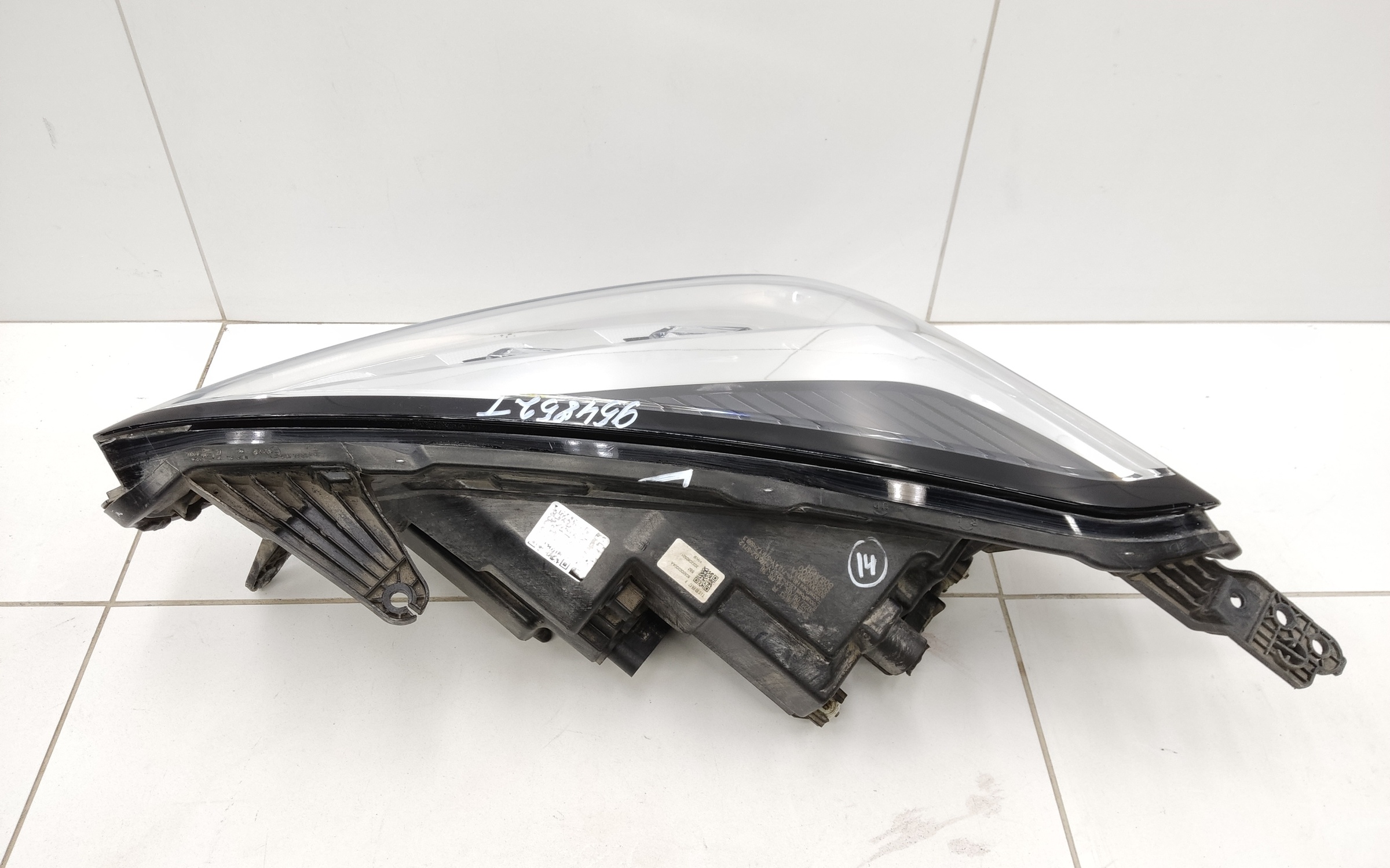 Фара передняя правая Chery Tiggo 7 Pro LED