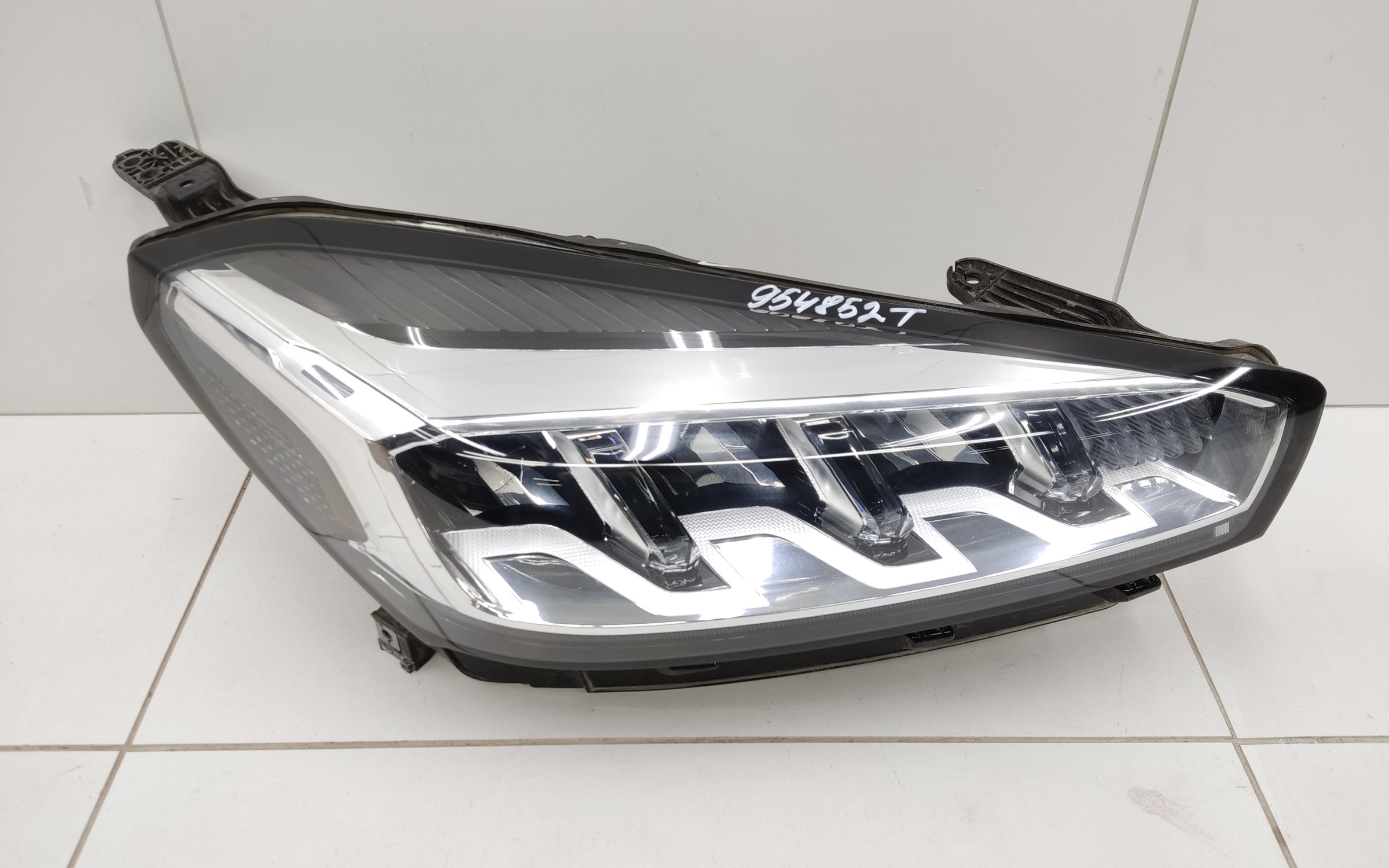 Фара передняя правая Chery Tiggo 7 Pro LED