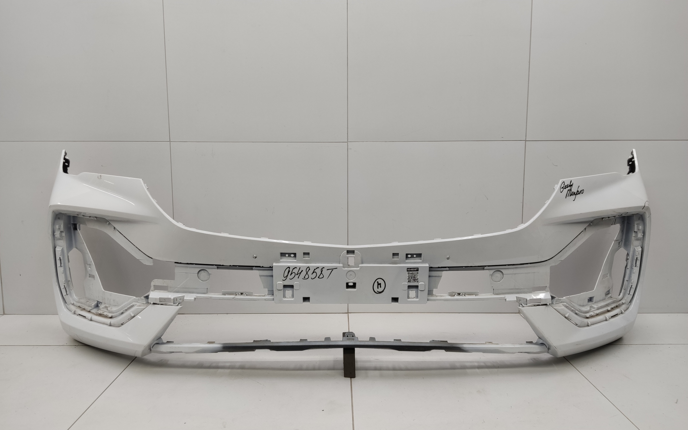 Бампер передний Geely Monjaro