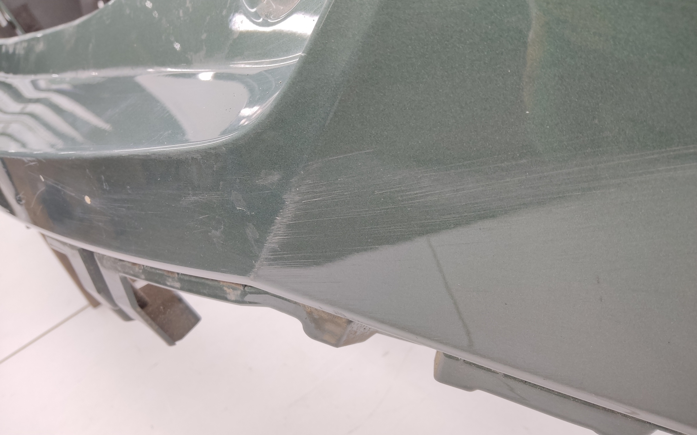 Бампер задний верхняя часть Zeekr X