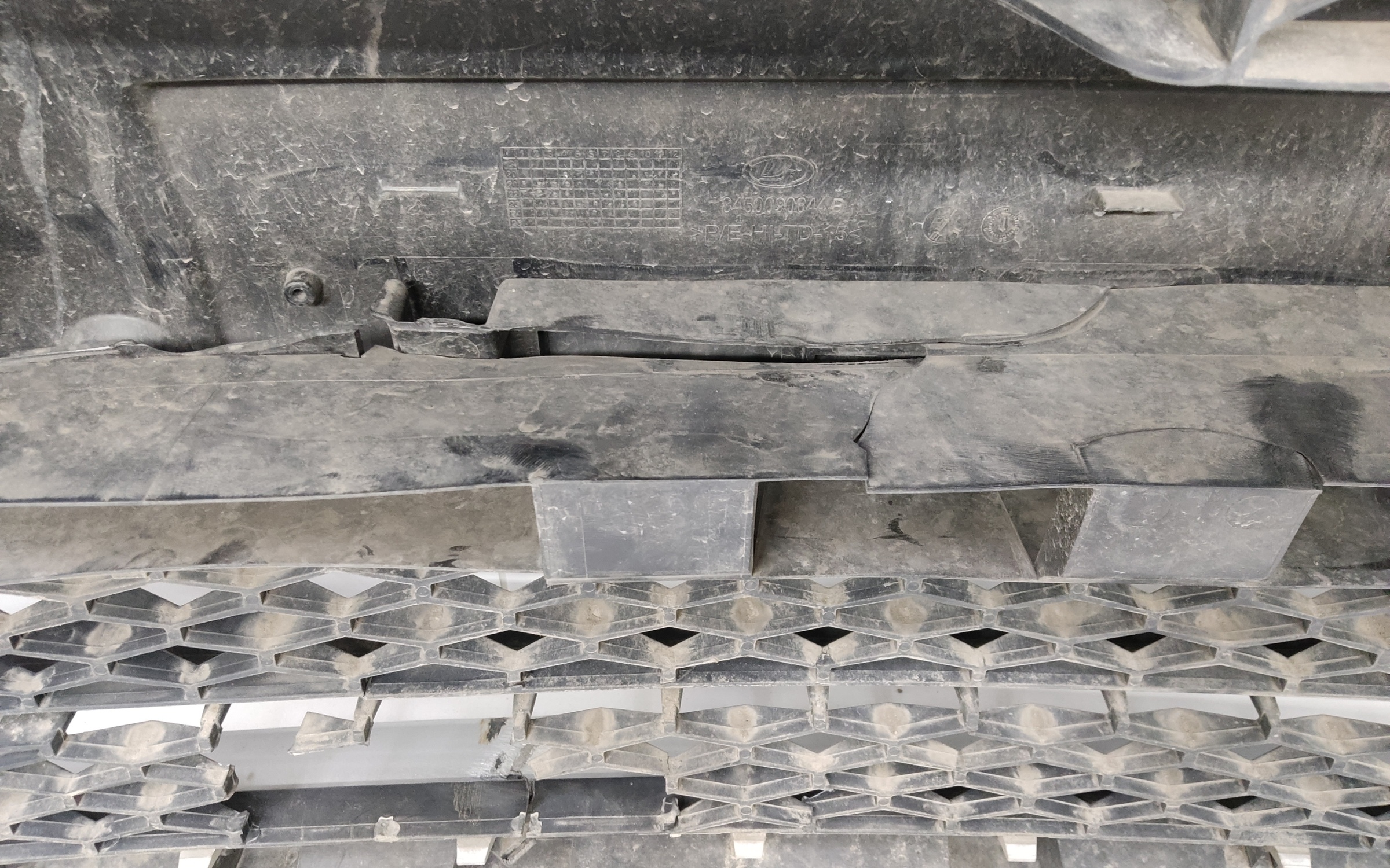 Бампер передний Lada Largus 1 Restail