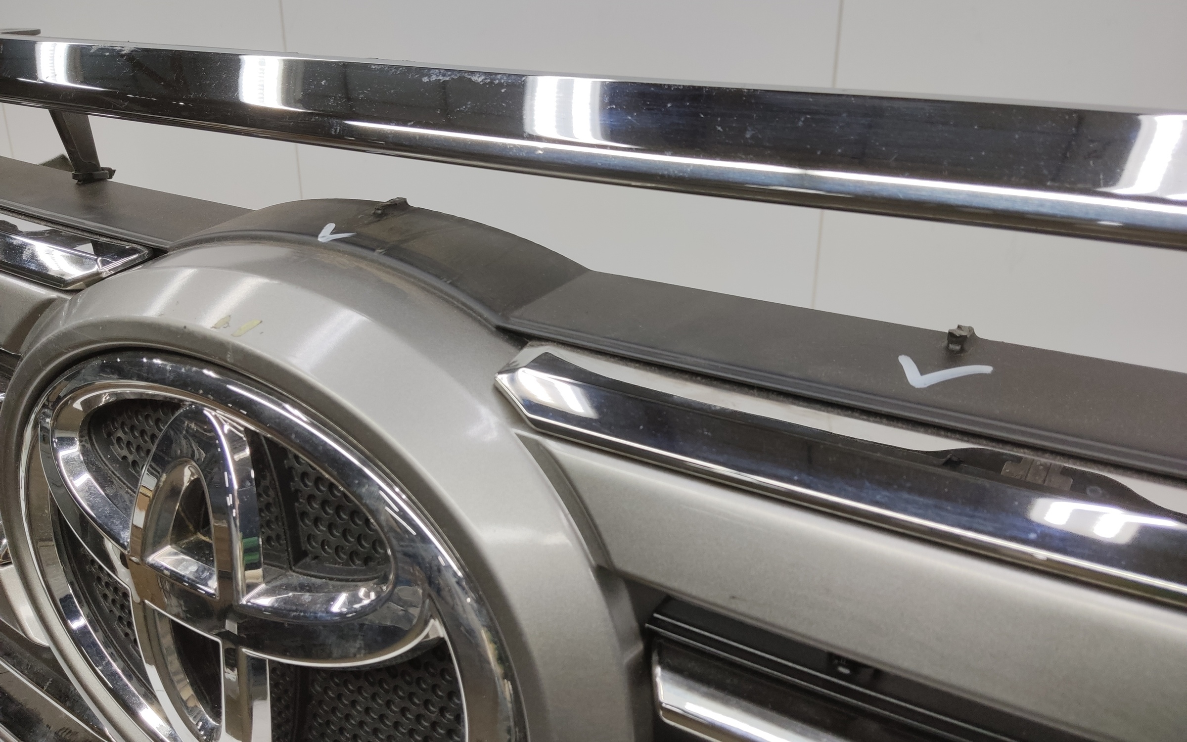 Бампер передний Toyota Land Cruiser 200 Restail 2