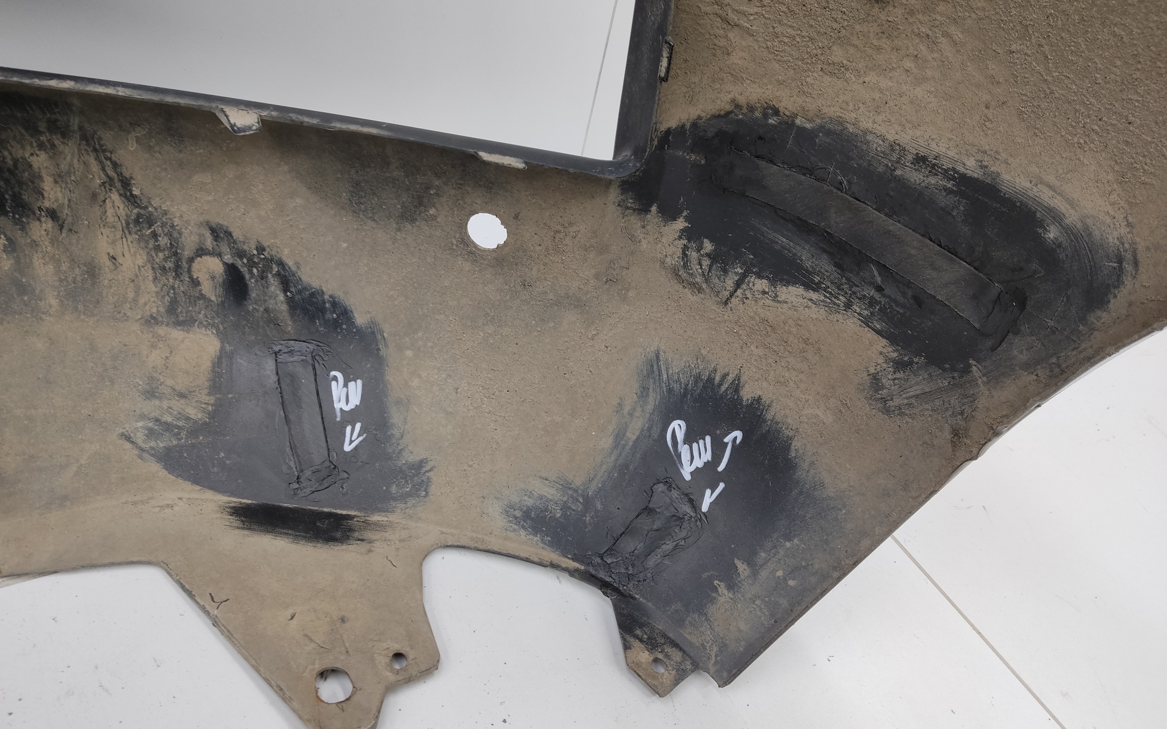 Бампер передний Toyota Land Cruiser 200 Restail 2