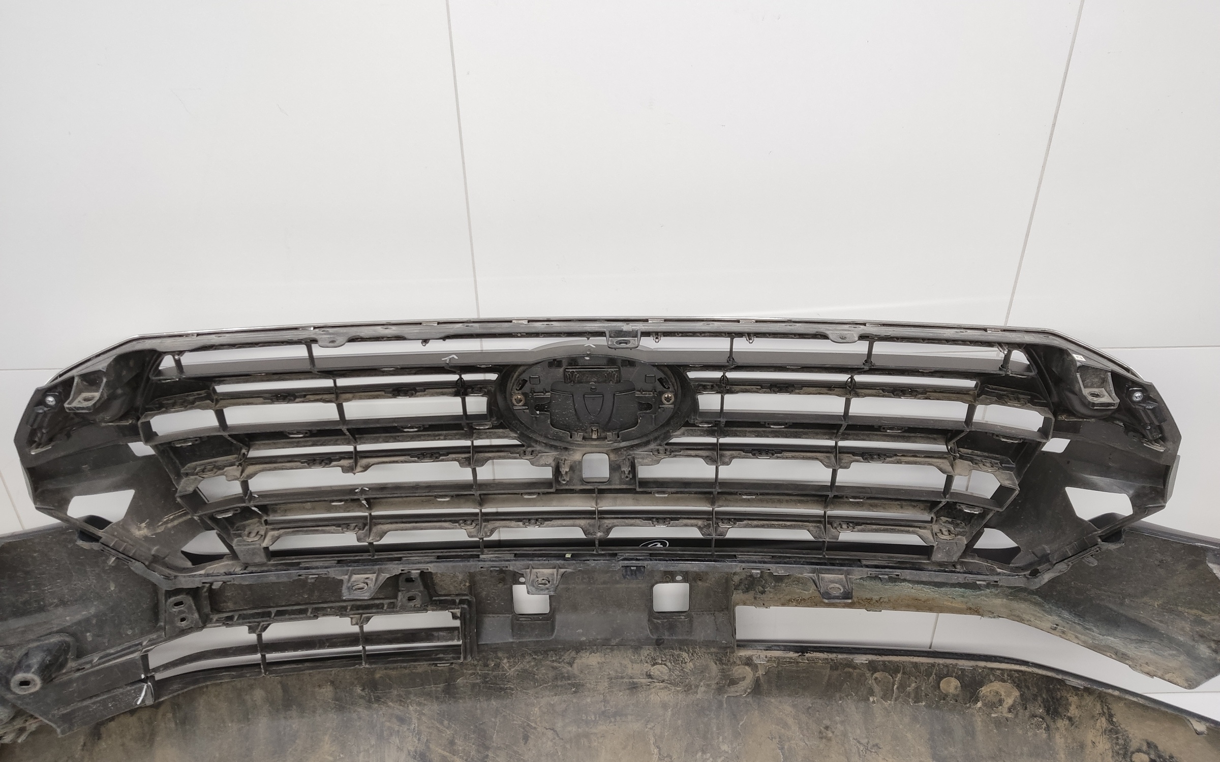 Бампер передний Toyota Land Cruiser 200 Restail 2