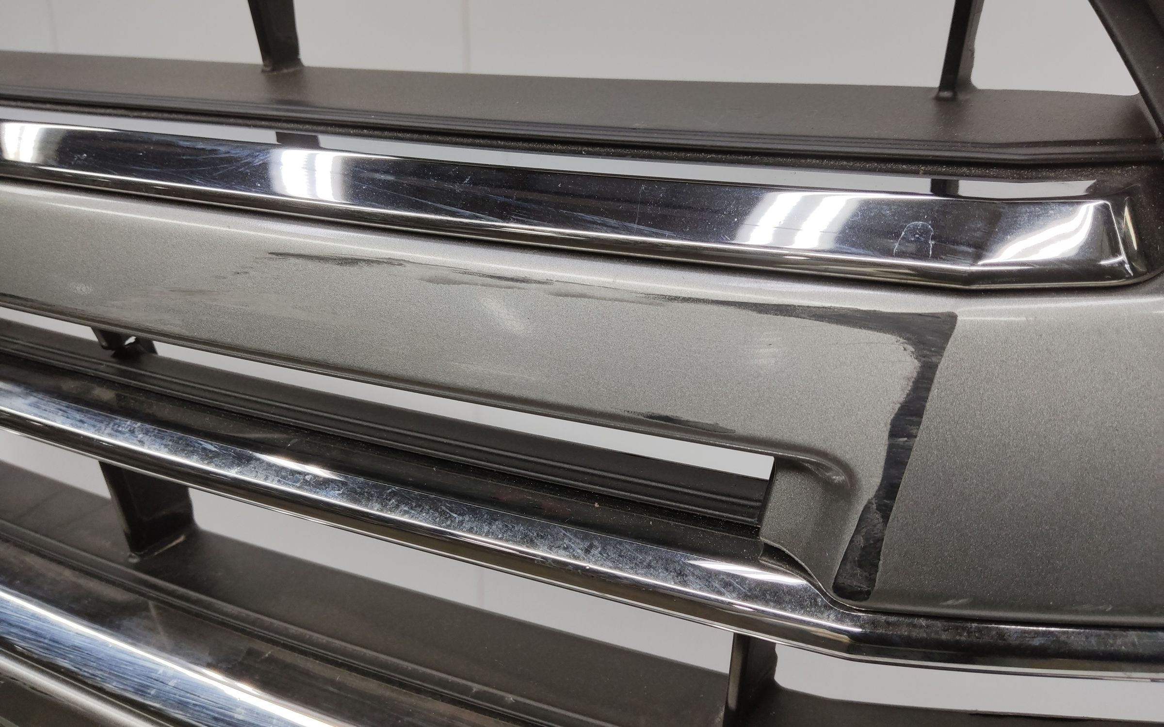 Бампер передний Toyota Land Cruiser 200 Restail 2