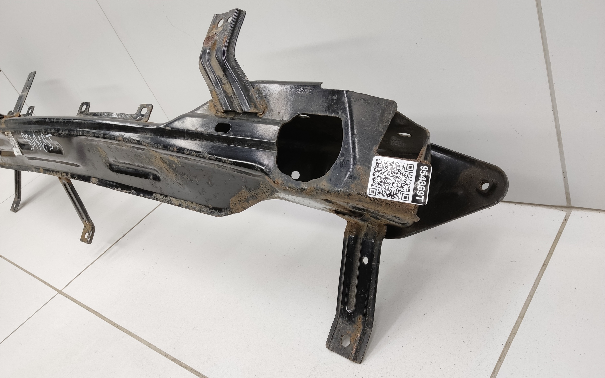 Усилитель заднего бампера Hyundai Creta 1