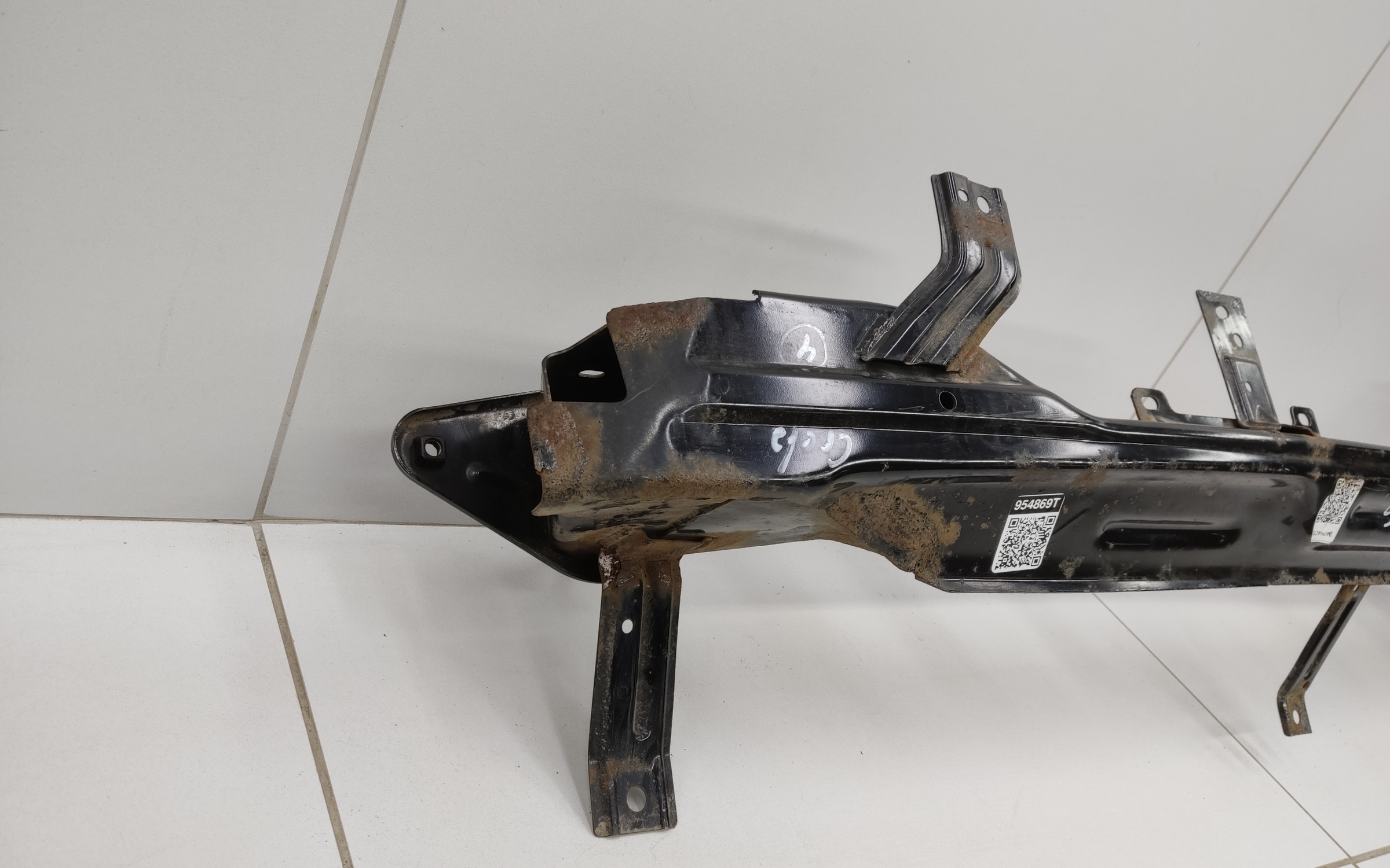 Усилитель заднего бампера Hyundai Creta 1