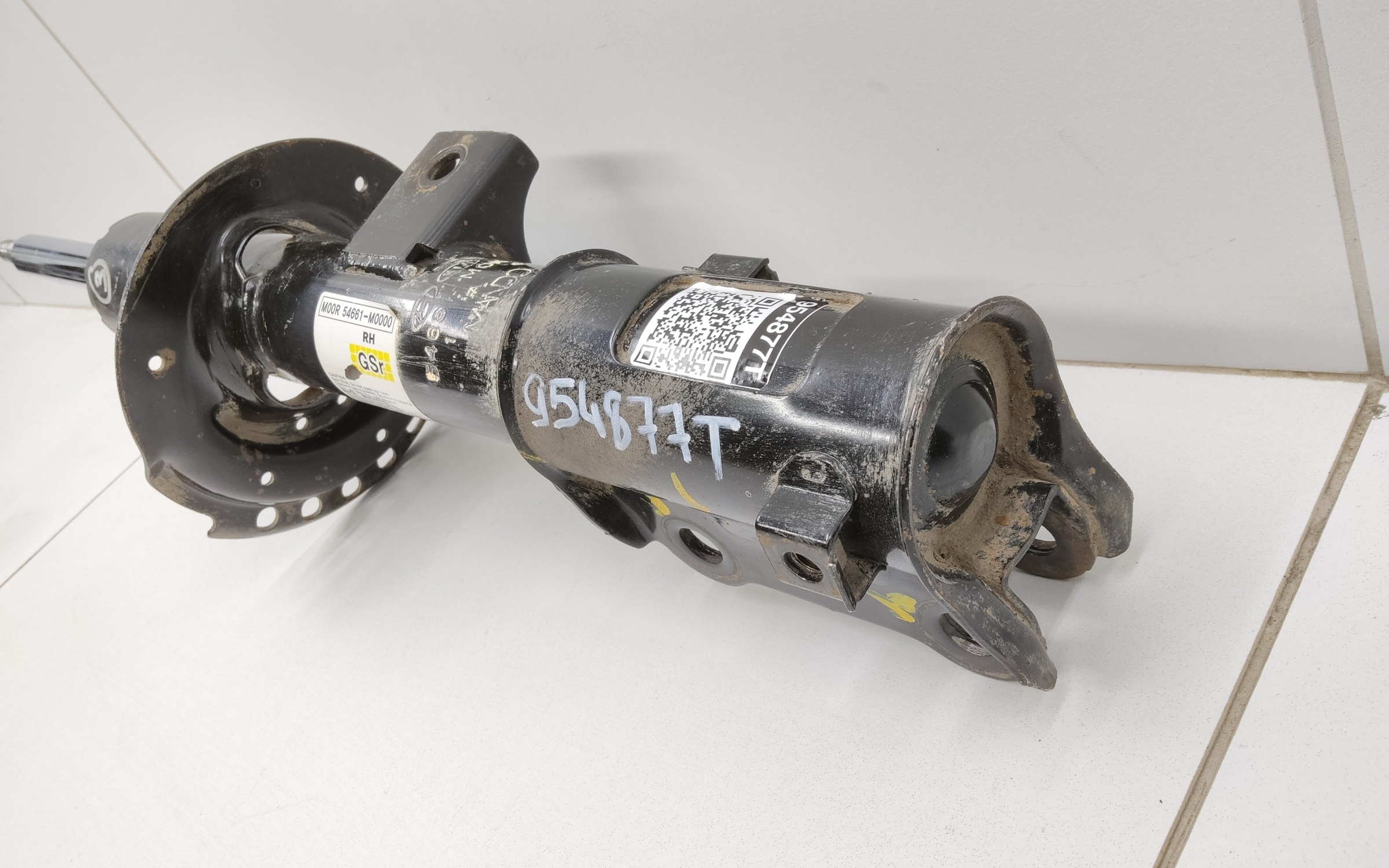 Амортизатор передней подвески правый Hyundai Creta 1