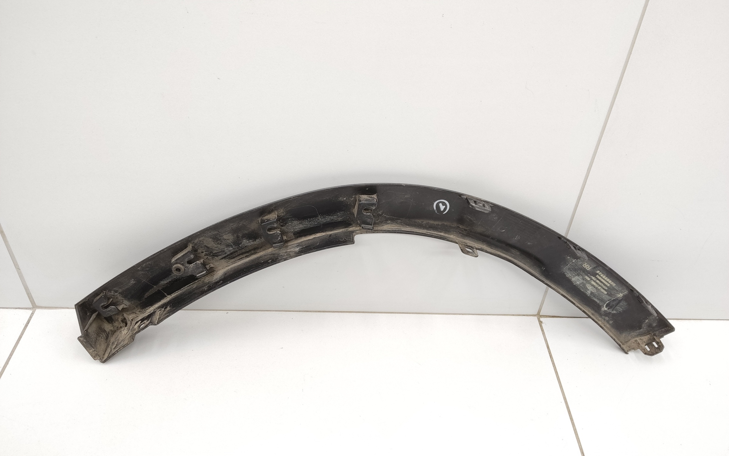 Накладка крыла заднего правого Chery Tiggo 8 Pro