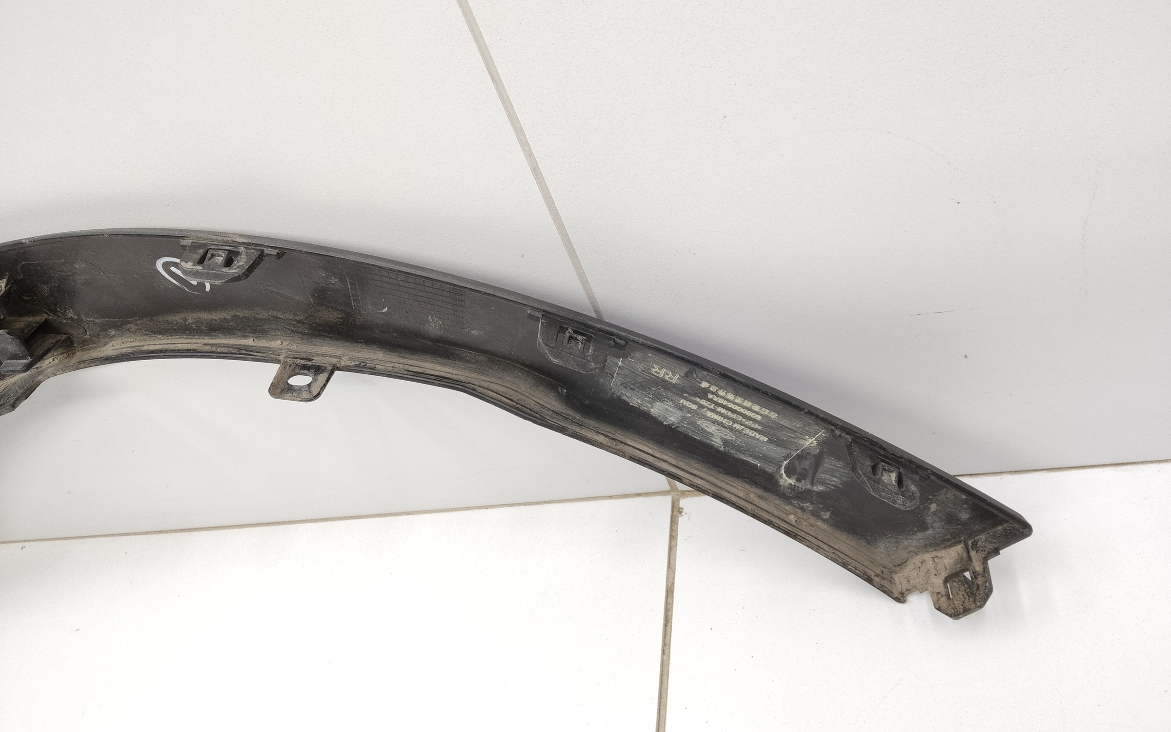 Накладка крыла заднего правого Chery Tiggo 8 Pro