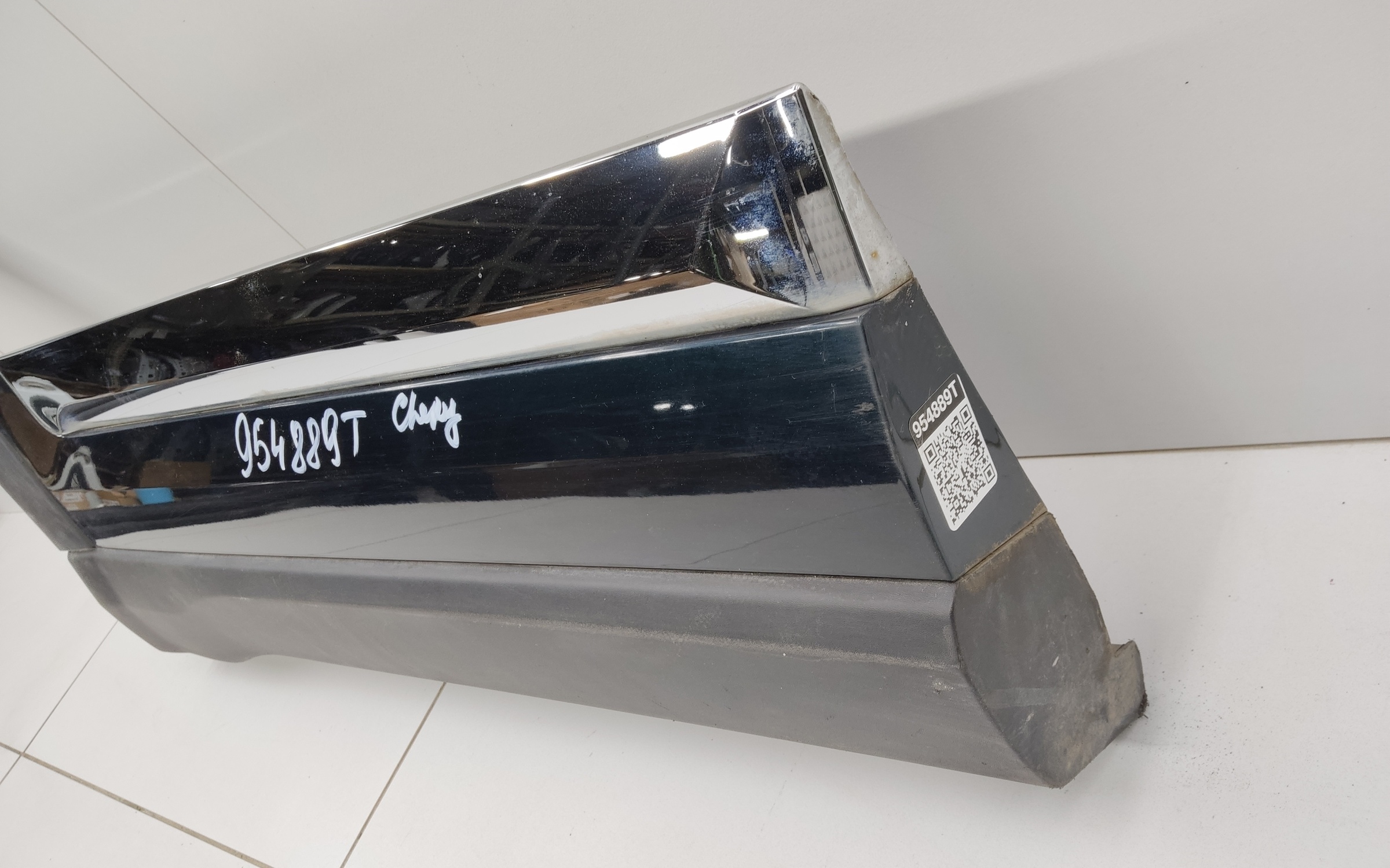 Накладка двери задней правой Chery Tiggo 8 Pro