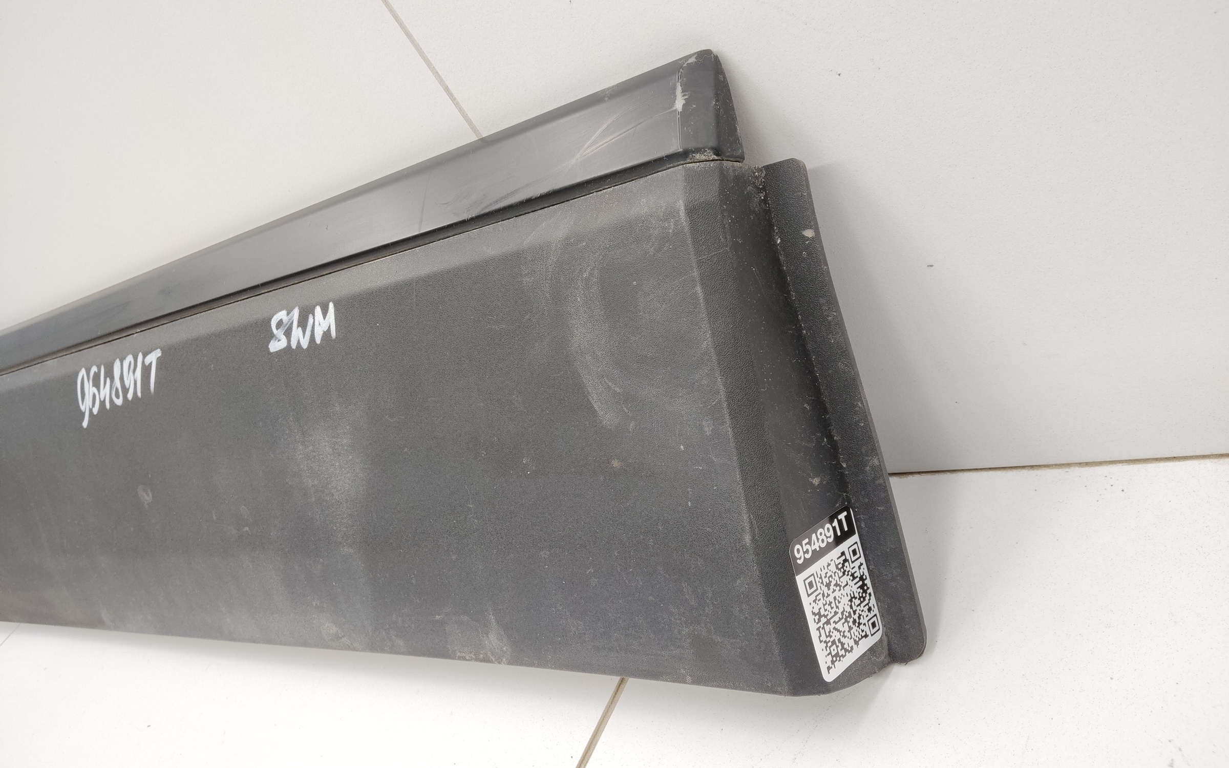 Накладка двери задней правой SWM G05 Pro