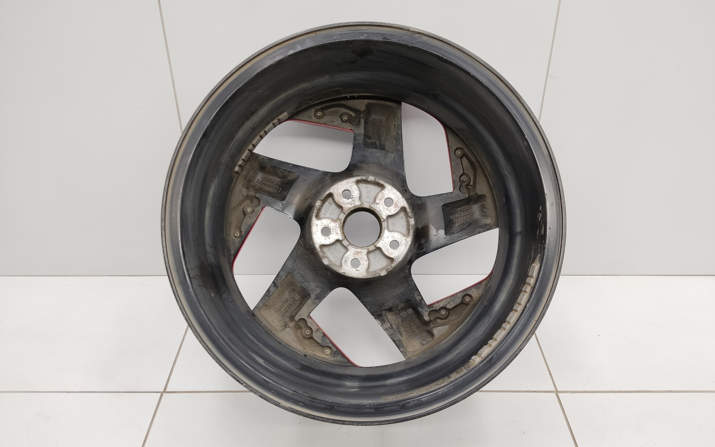 Диск колеса литой Omoda C5 R18 красный