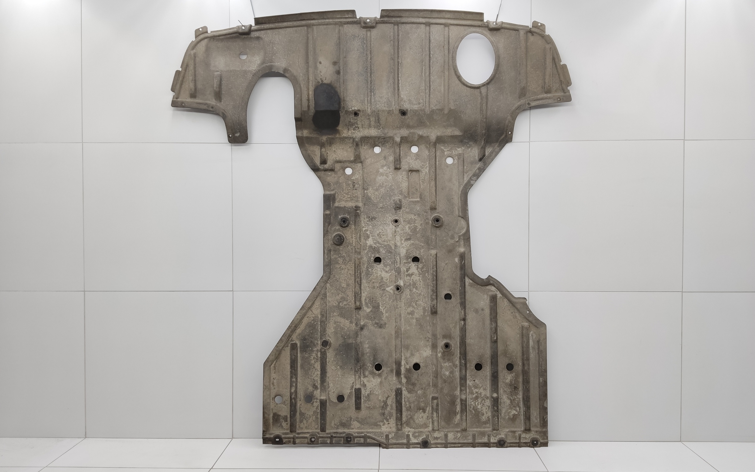 Защита днища задняя часть Voyah Free Restail