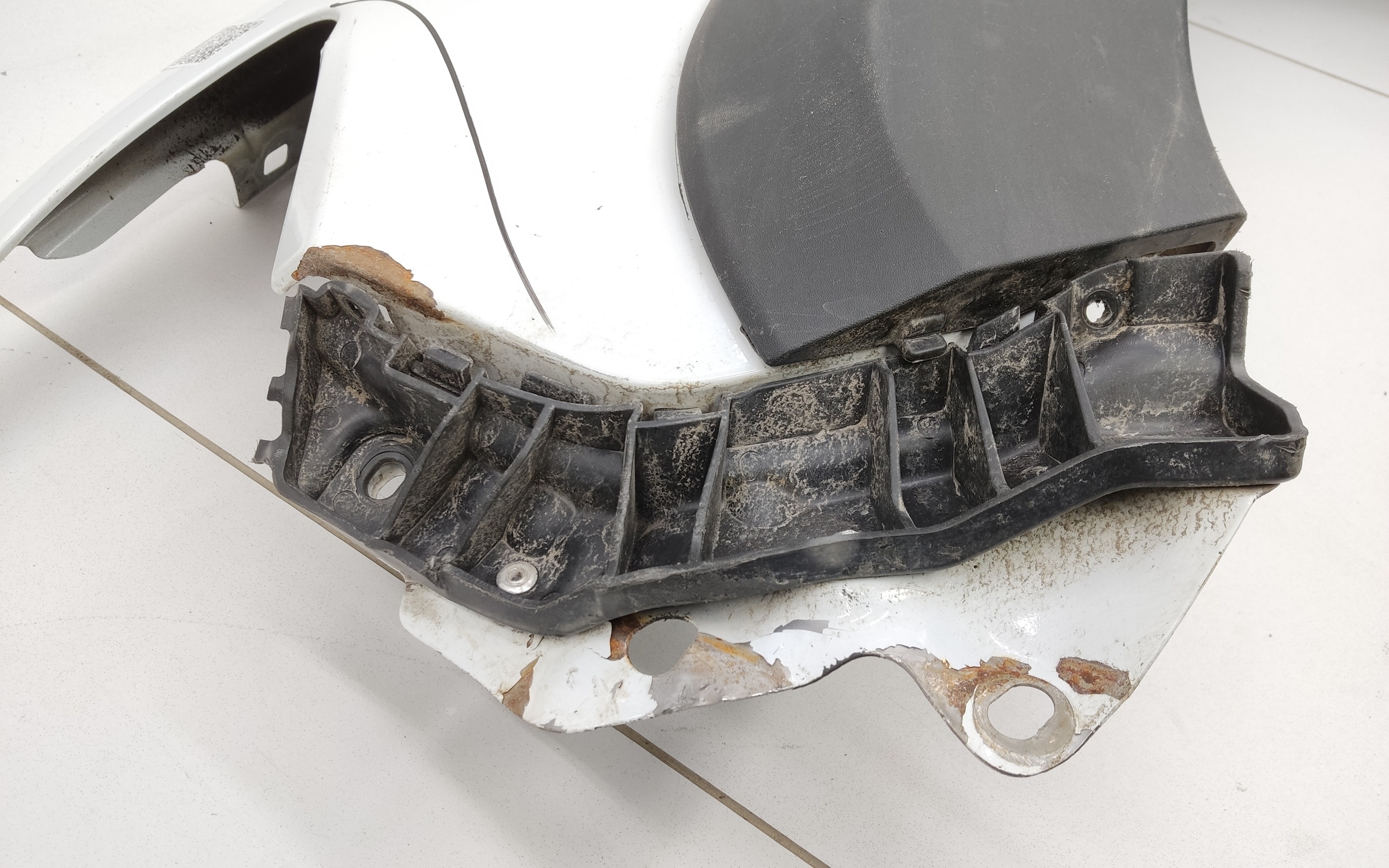 Крыло переднее левое Lada Niva Travel