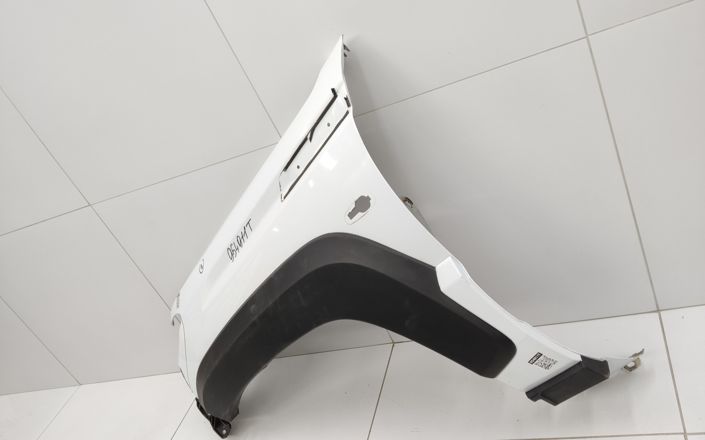 Крыло переднее левое Lada Niva Travel