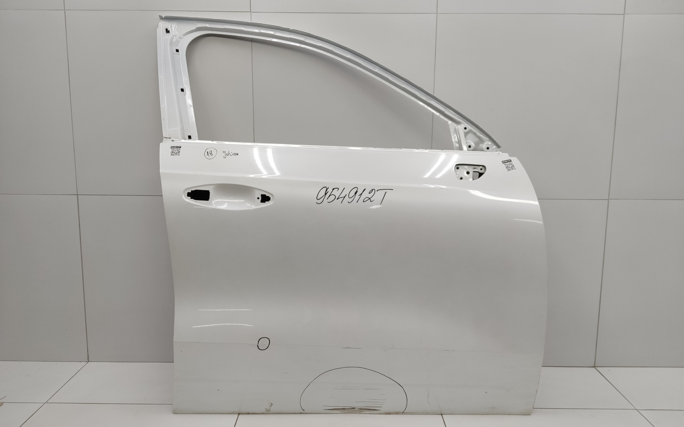 Дверь передняя правая Haval Jolion без молдинга