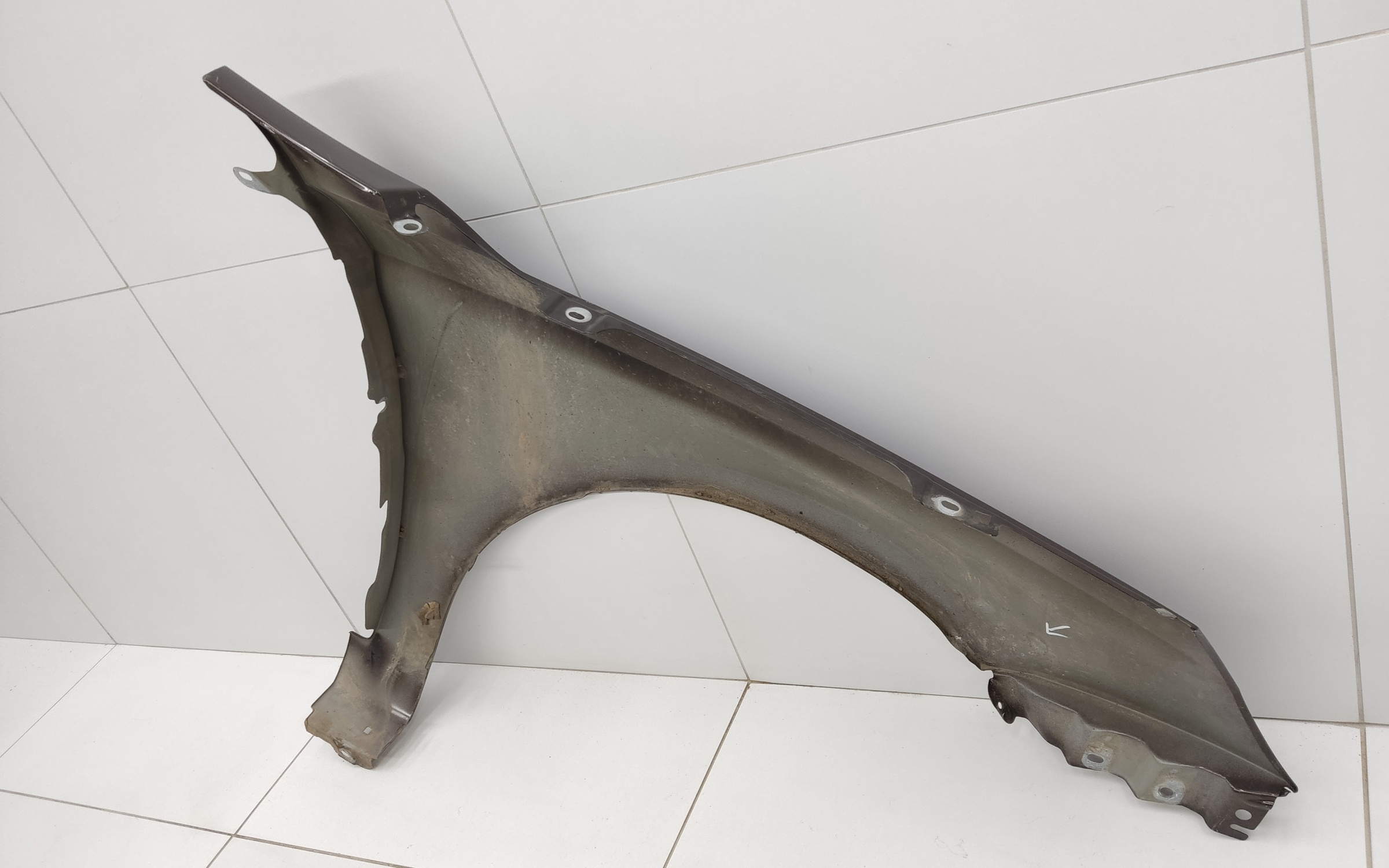 Крыло переднее левое Lada Vesta