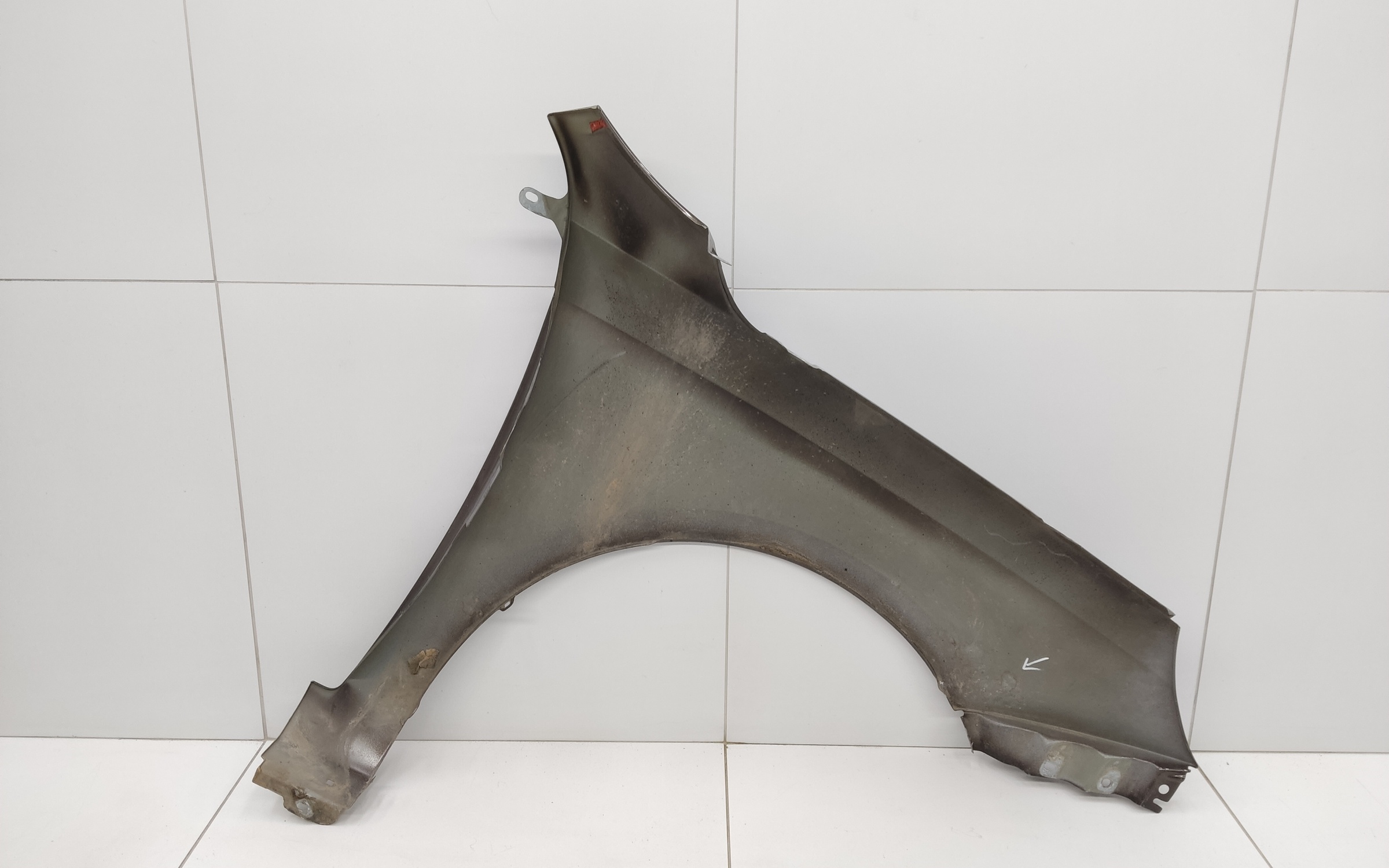 Крыло переднее левое Lada Vesta