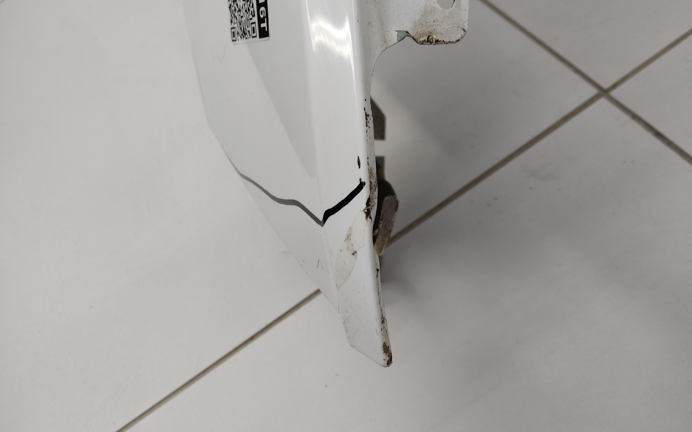 Крыло переднее правое Geely Atlas 2