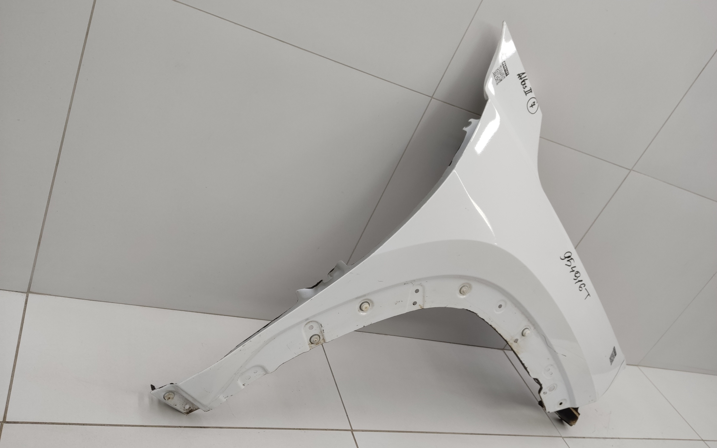 Крыло переднее правое Geely Atlas 2