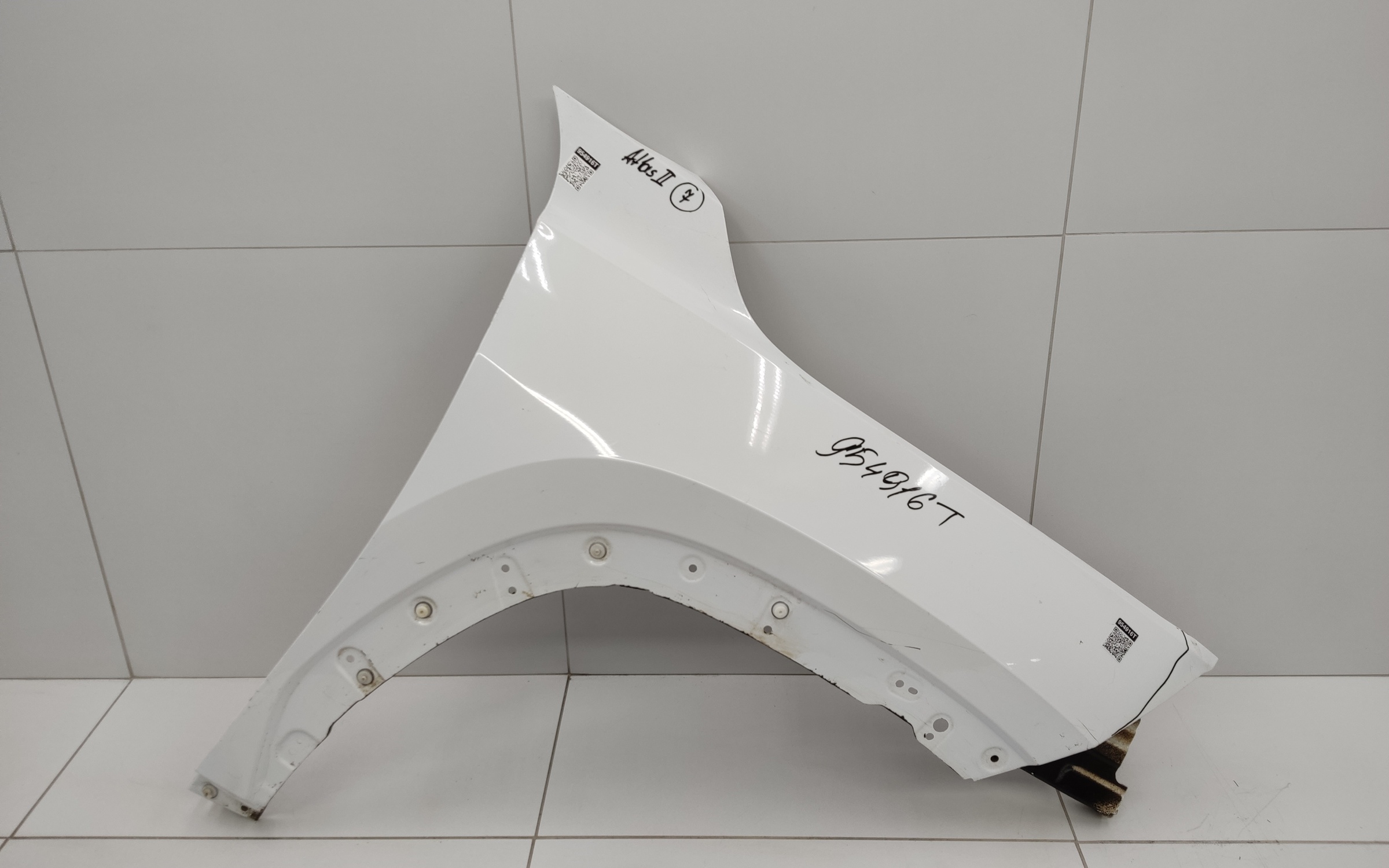 Крыло переднее правое Geely Atlas 2