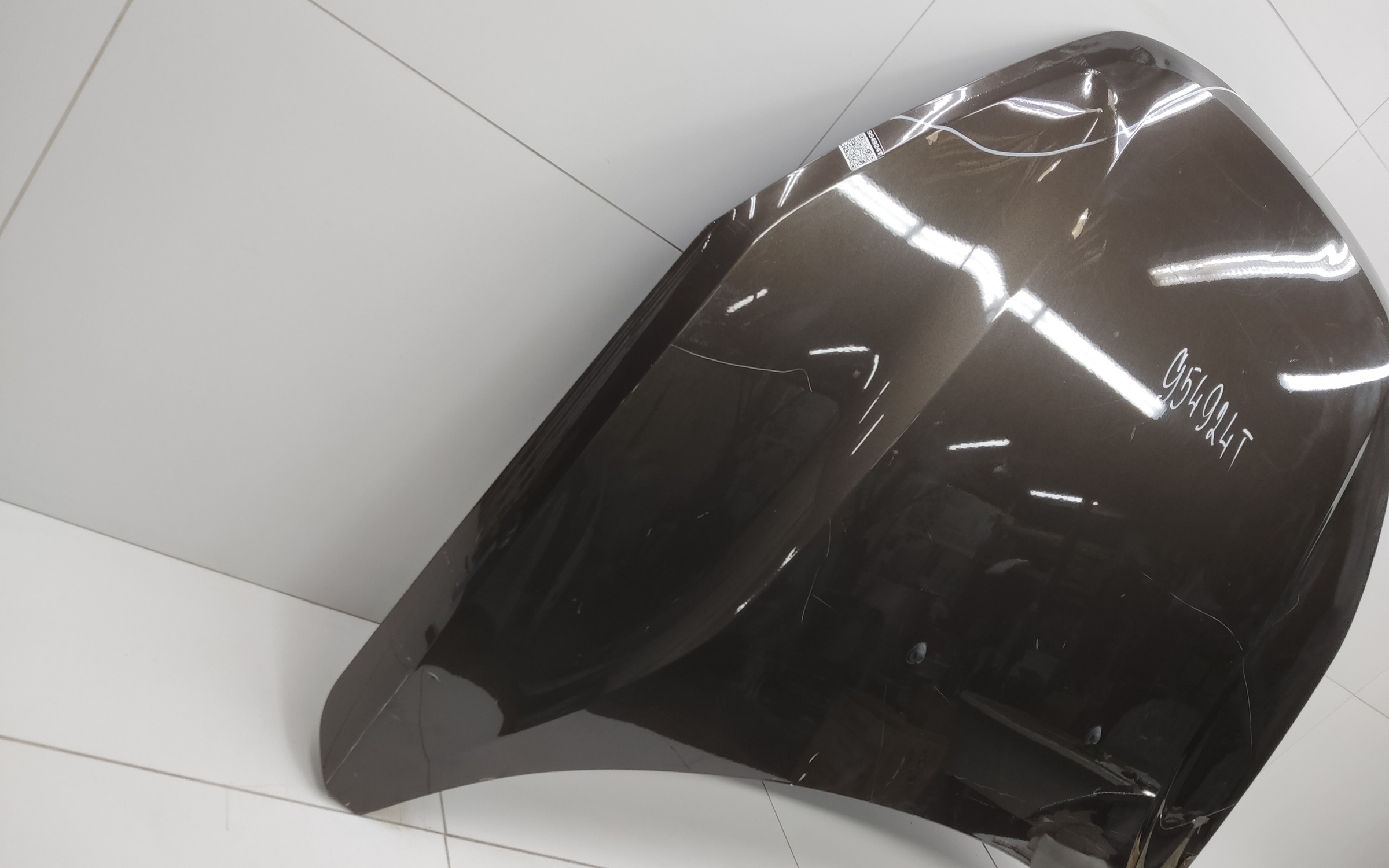 Капот Lada Vesta