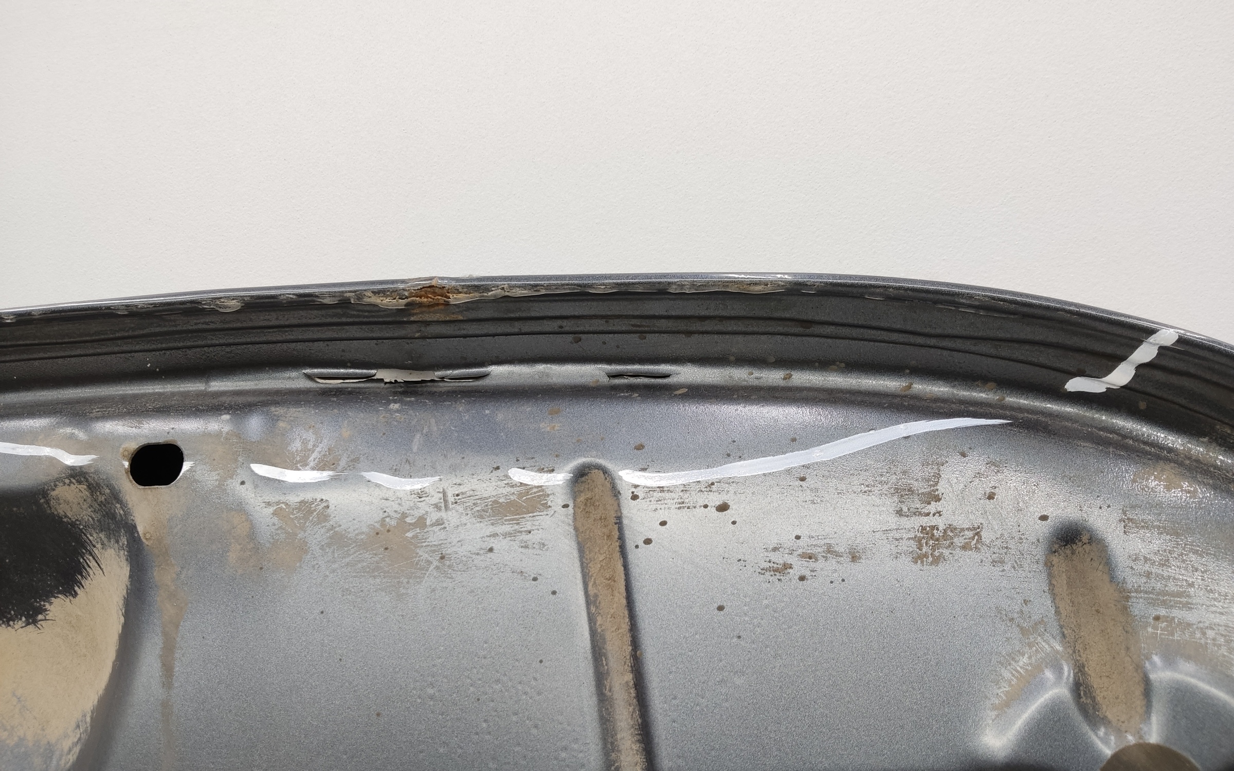 Капот Lada Granta 1 Restail